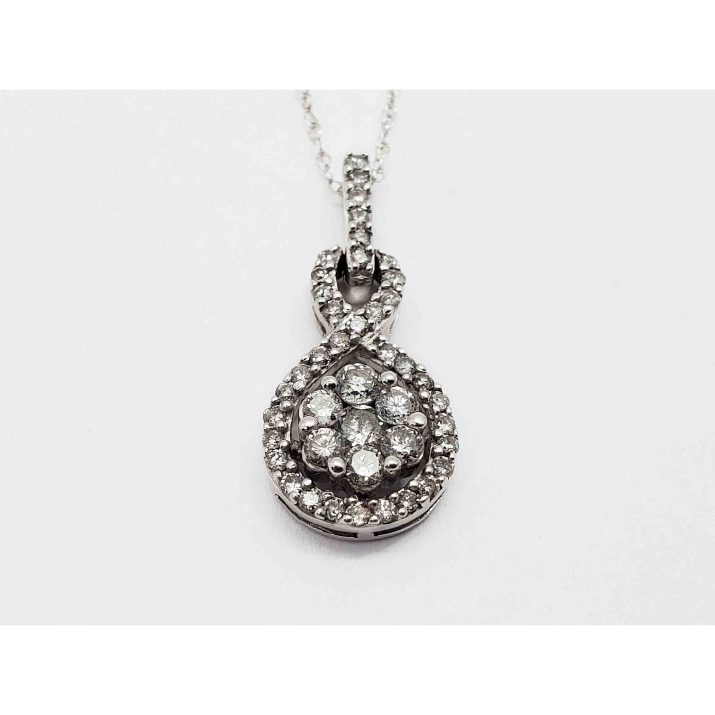 0.3 ctw Diamond Cluster Infinity Loop Pendant Necklace 10k White Gold