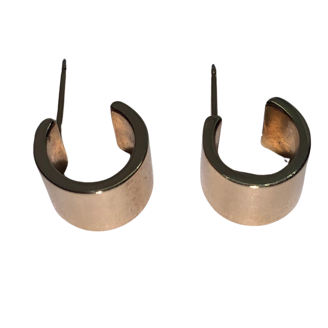 14k Small Huggies Earrings