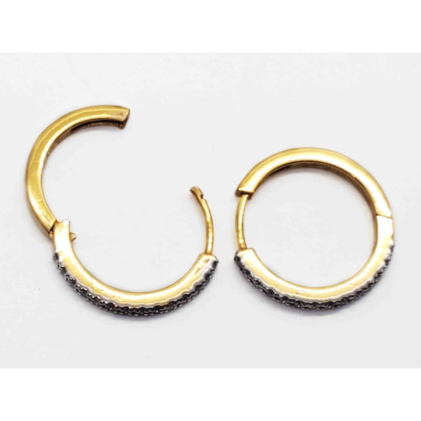 0.23 ctw Diamond Thin Huggie Hoop Earrings 18k Gold