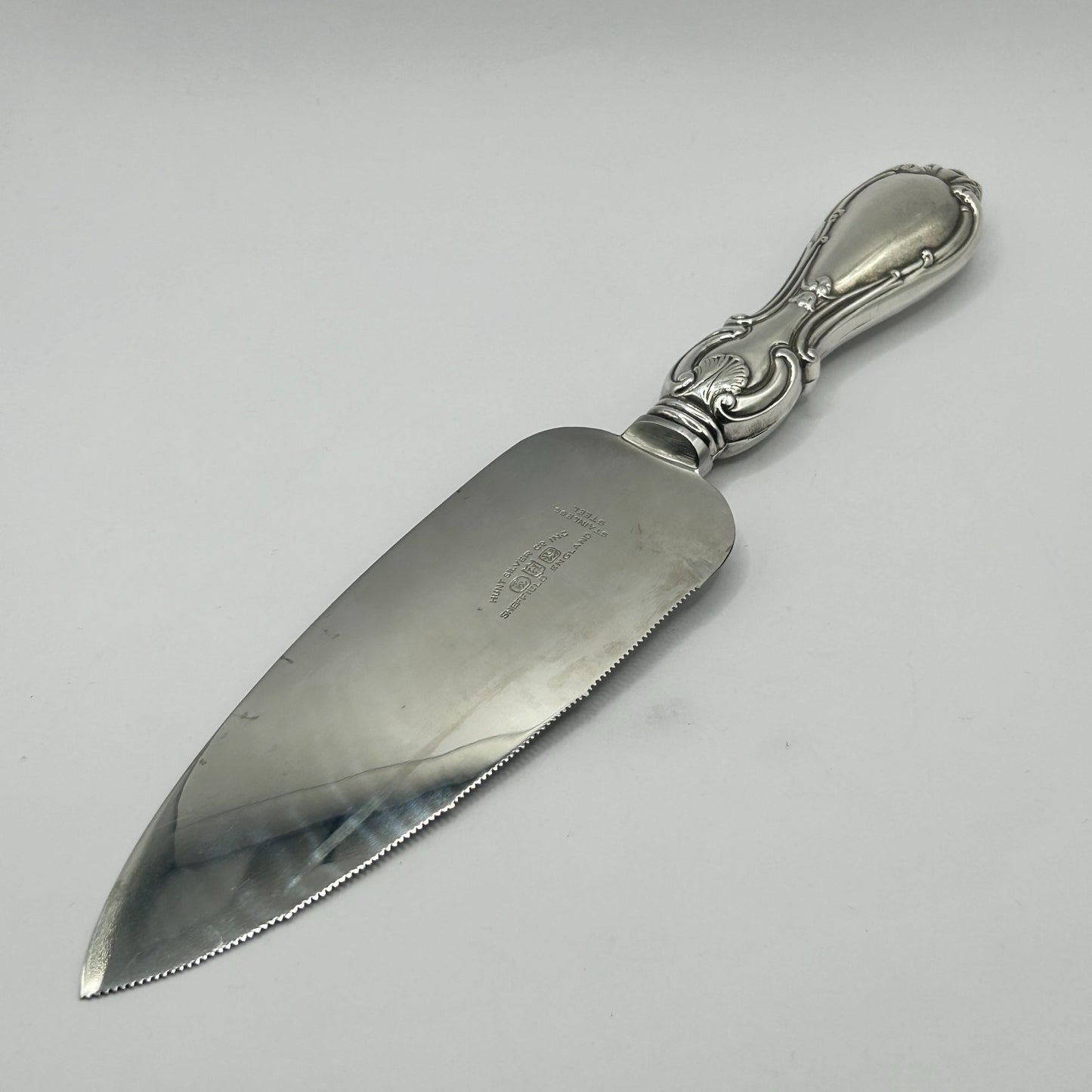 Vintage 10" Sterling Handle Pie/Cake Server Sheffield Made in England
