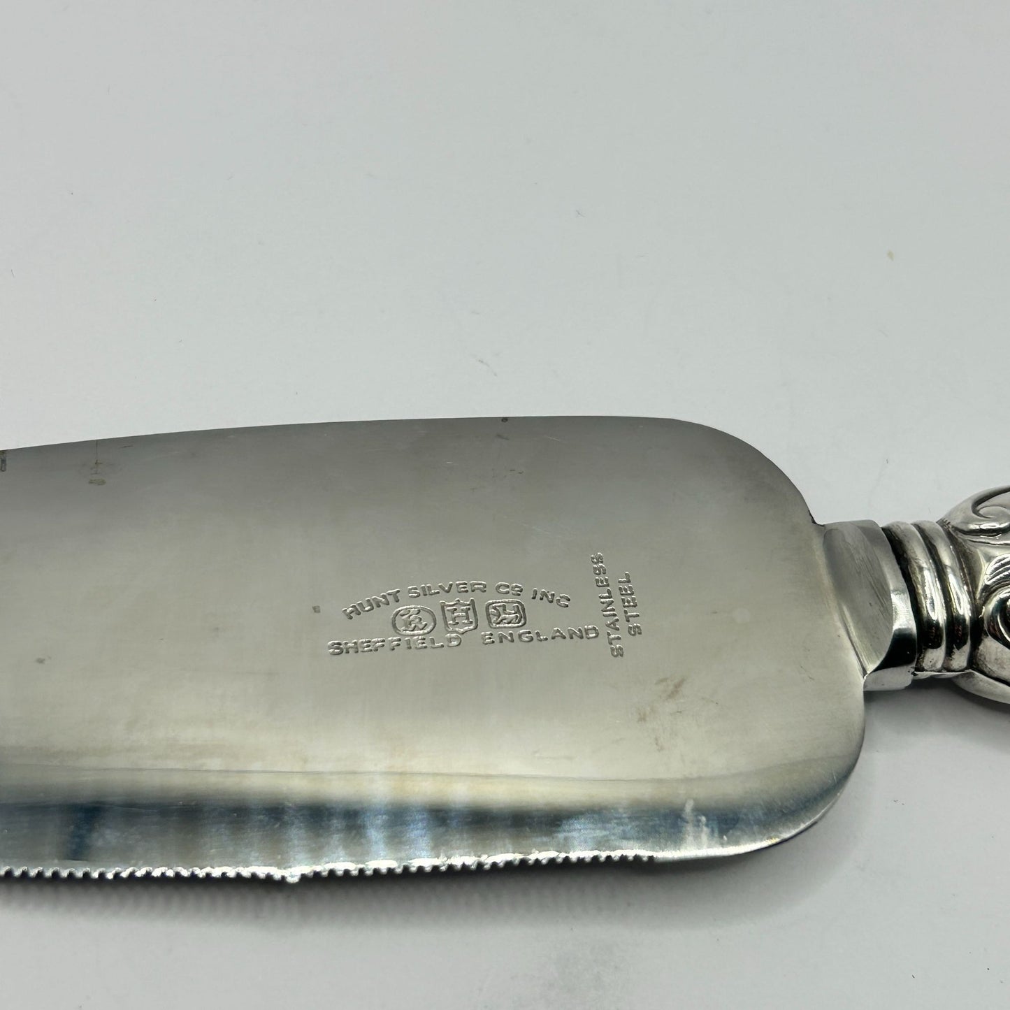 Vintage 10" Sterling Handle Pie/Cake Server Sheffield Made in England