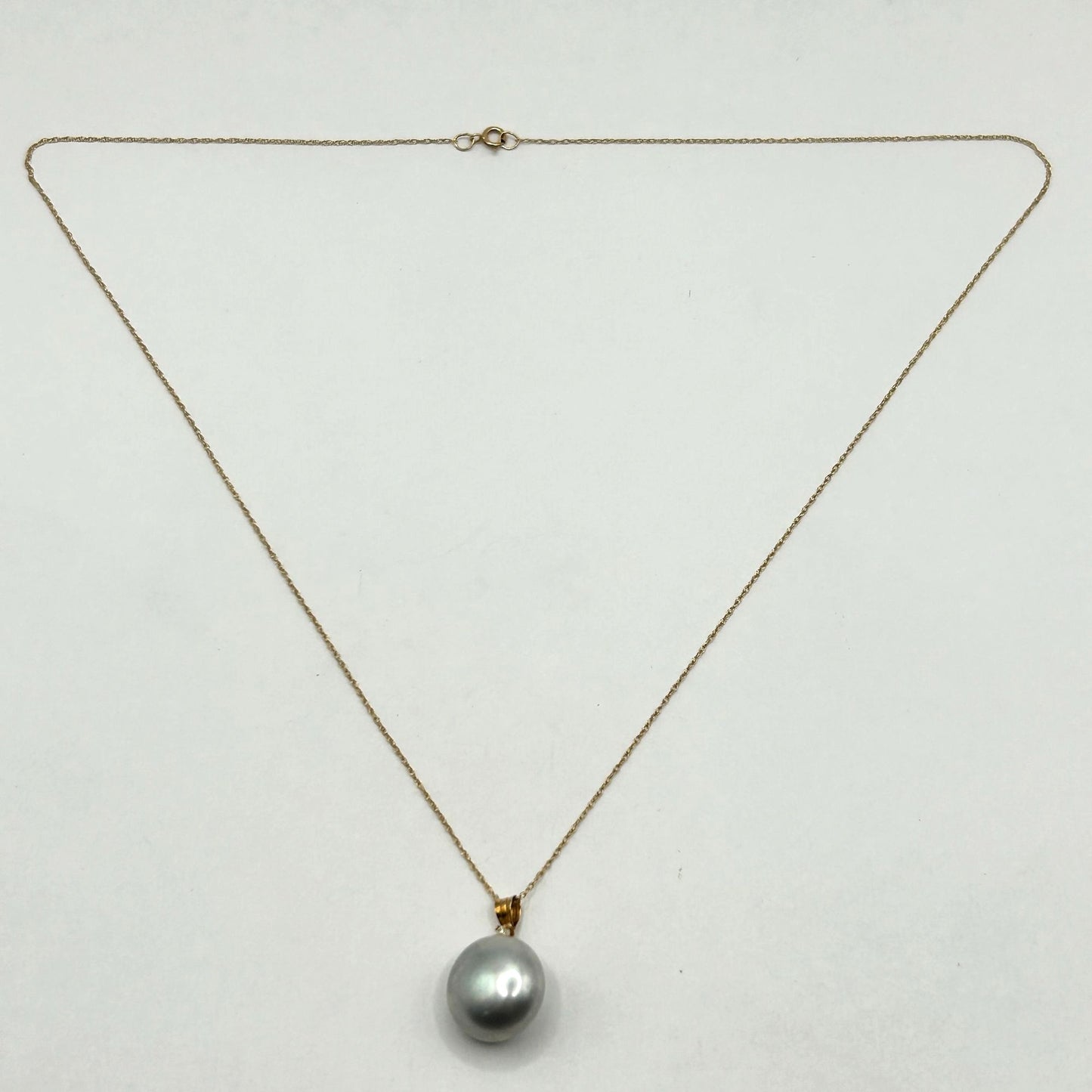 14k Gold Necklace 13mm Freshwater Pearl & .05ct Diamond Pendant