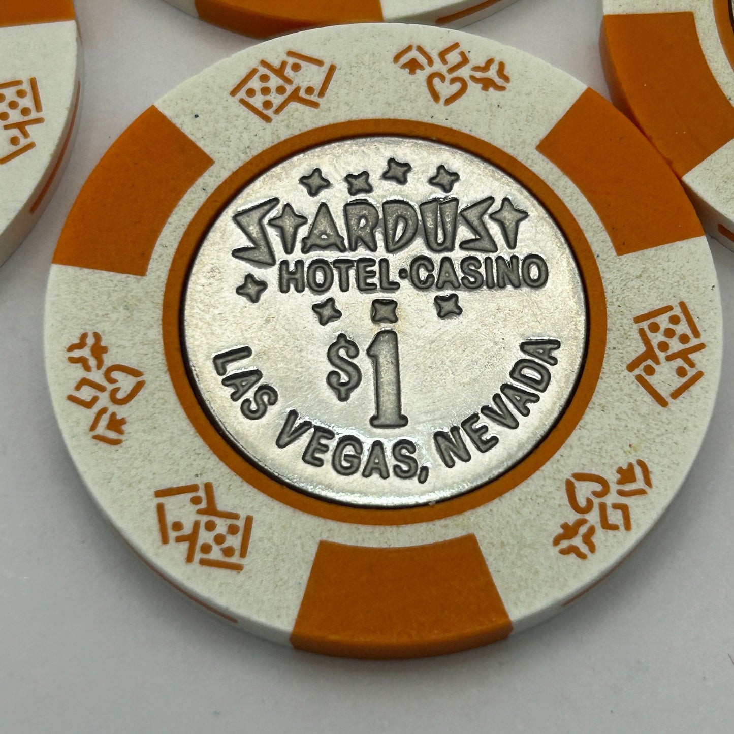 Lot of 7 1985 Stardust Casino Las Vegas Nevada $1 Chips