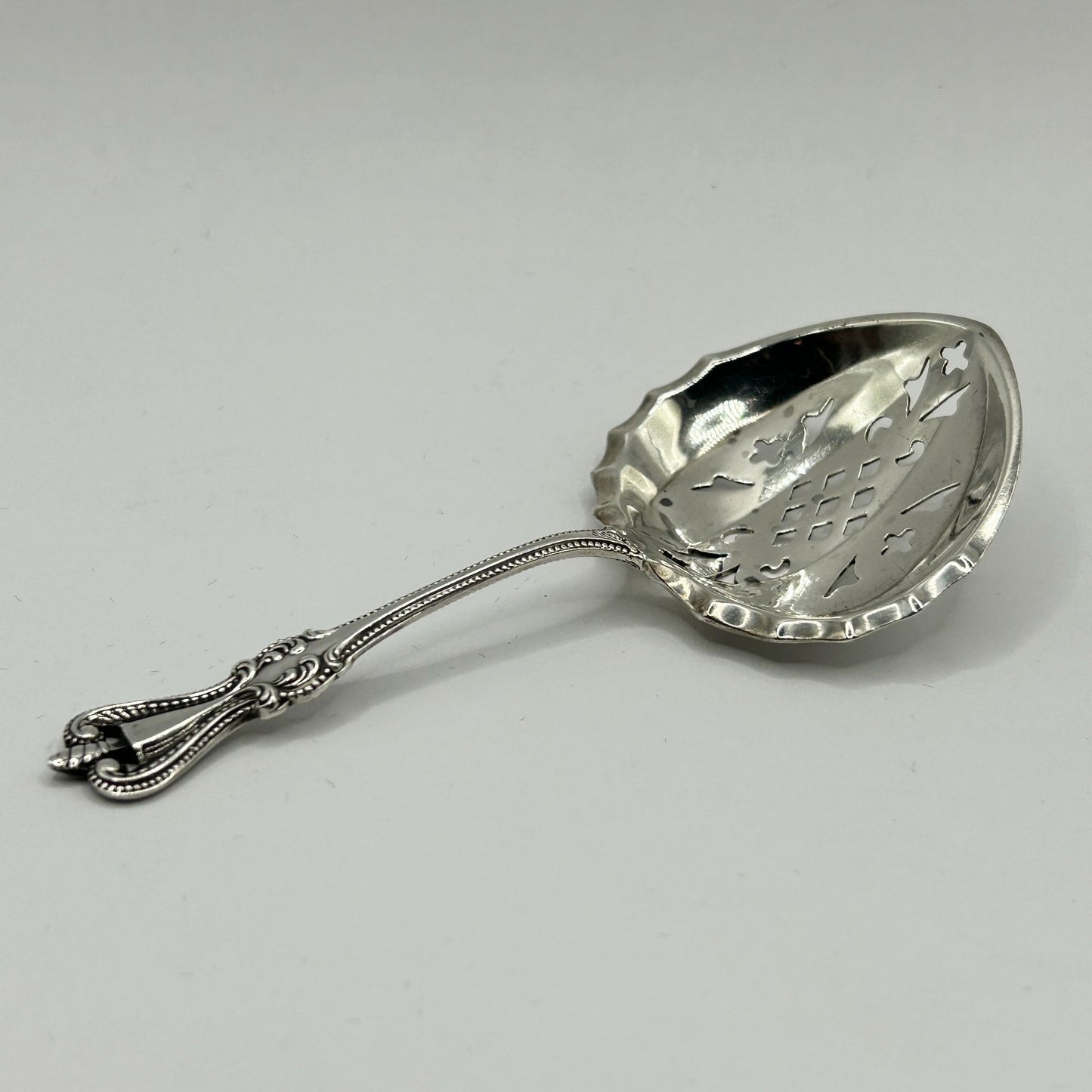 Towle Old Colonial Sterling Silver Bon-Bon Confection Pierced Spoon 4-1/2"