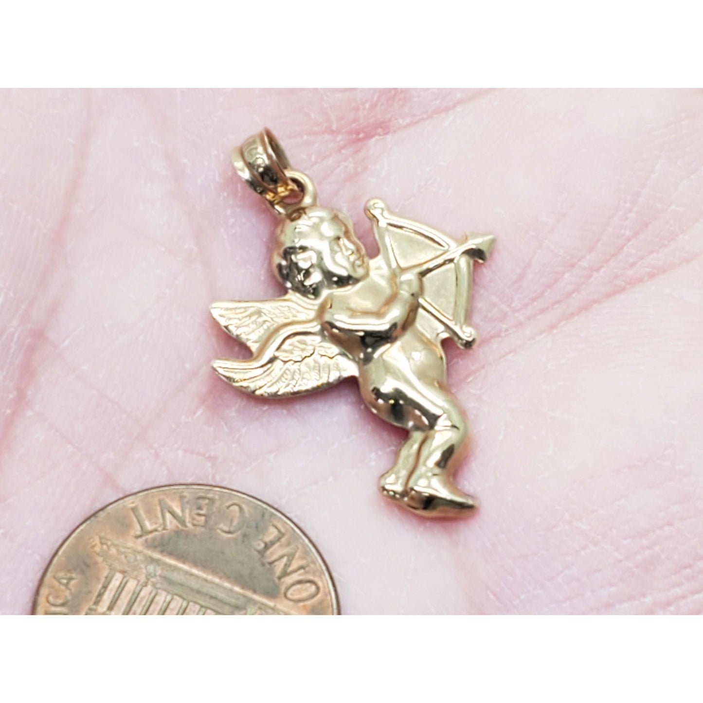 3D Puffy Cupid Bow Arrow Pendant 14k Gold