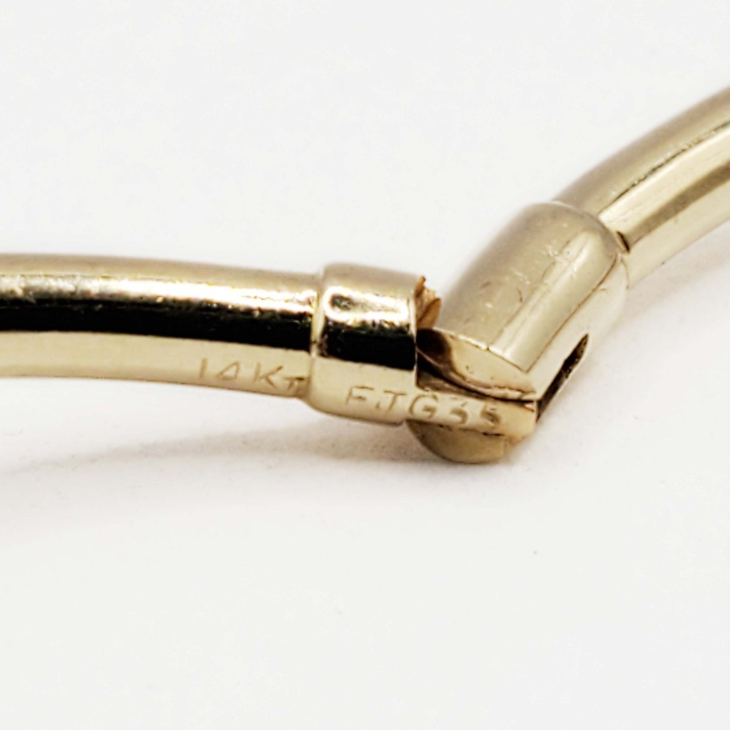 Vintage Natural Emerald & Diamond Hinged Bangle Bracelet 14k Yellow Gold