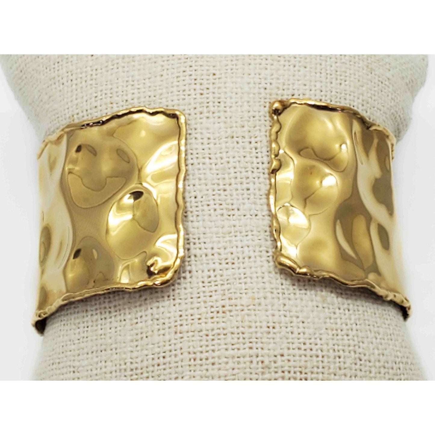 Italian Hammered Finish Wide Cuff Bracelet 18k Yellow Gold 26.8 Grams