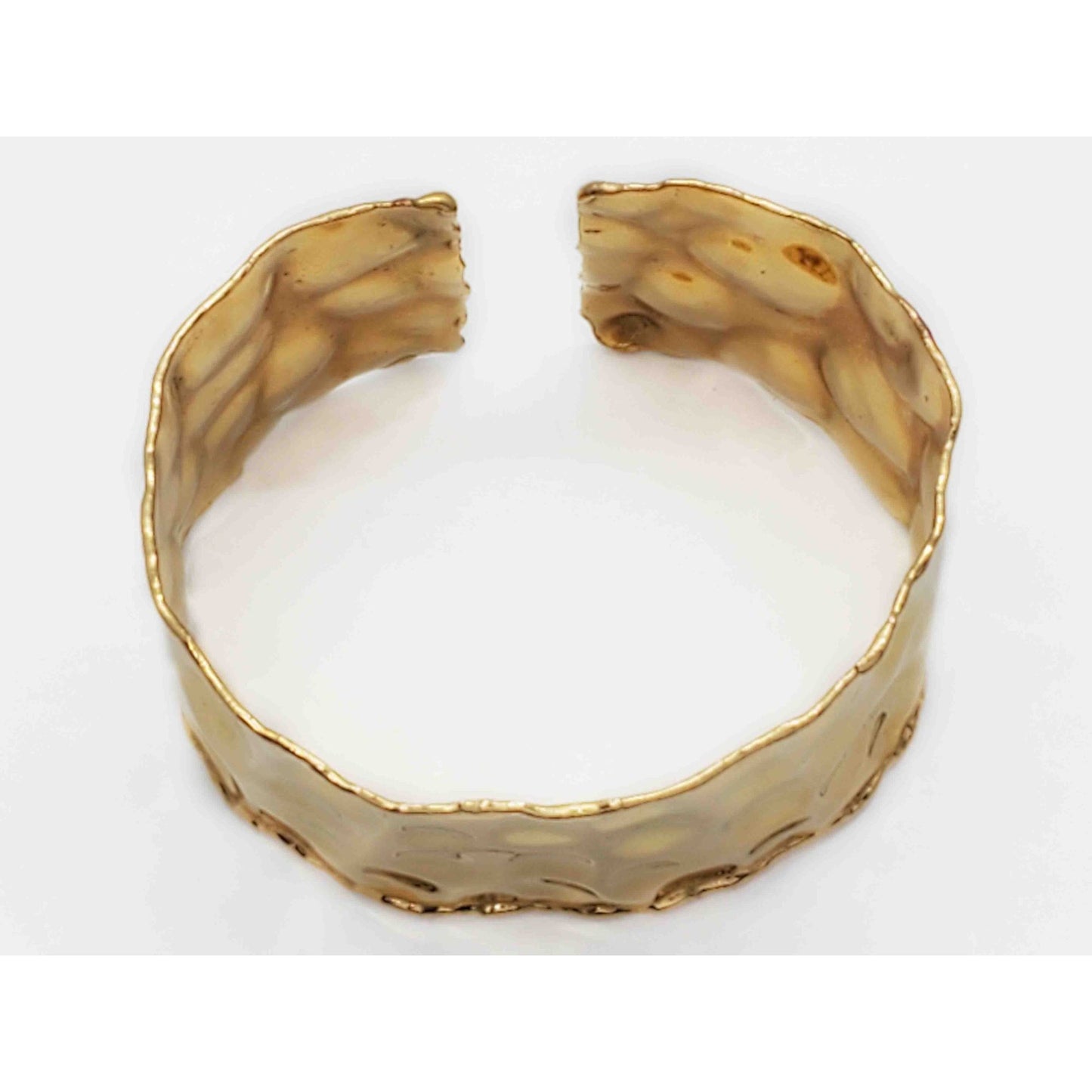 Italian Hammered Finish Wide Cuff Bracelet 18k Yellow Gold 26.8 Grams