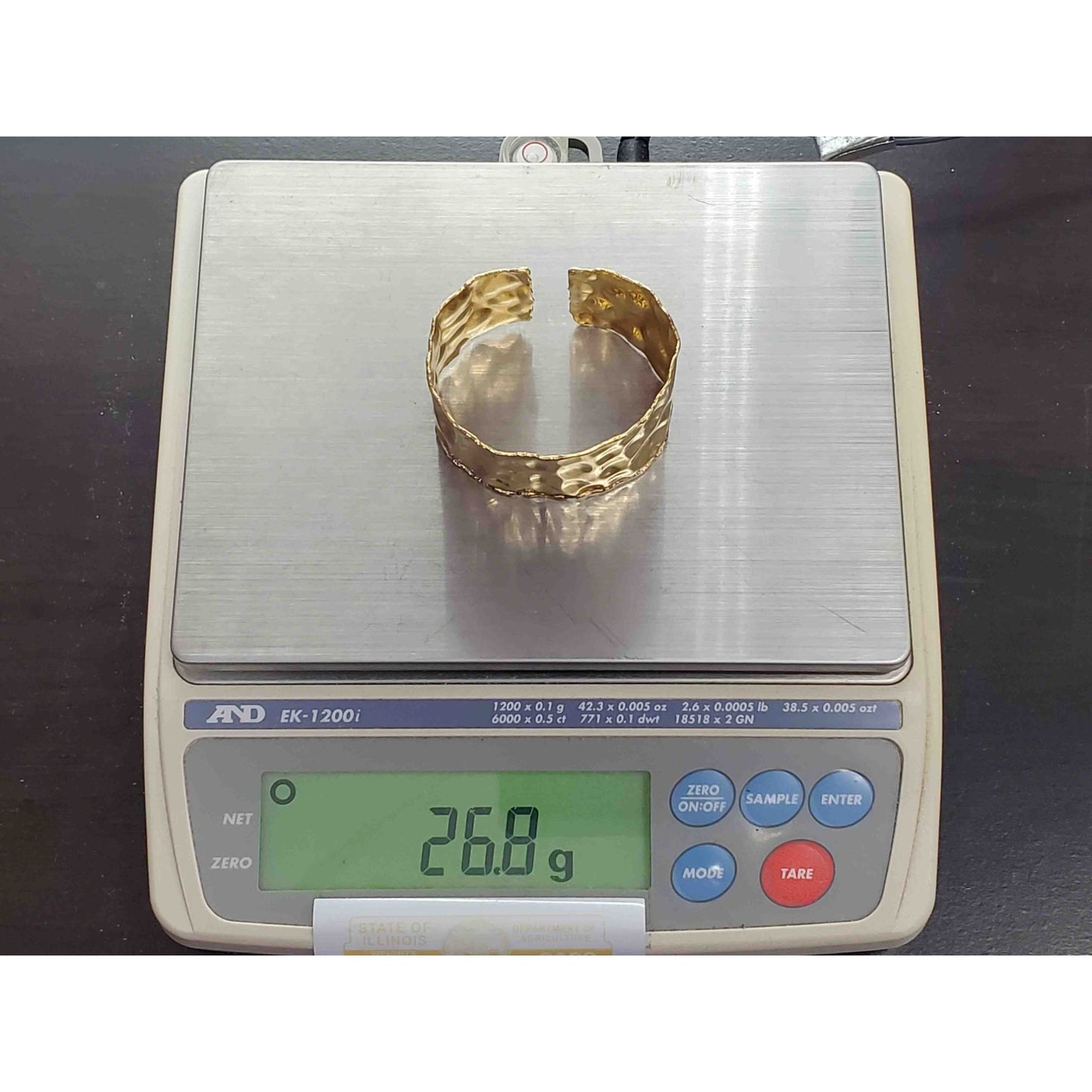 Italian Hammered Finish Wide Cuff Bracelet 18k Yellow Gold 26.8 Grams