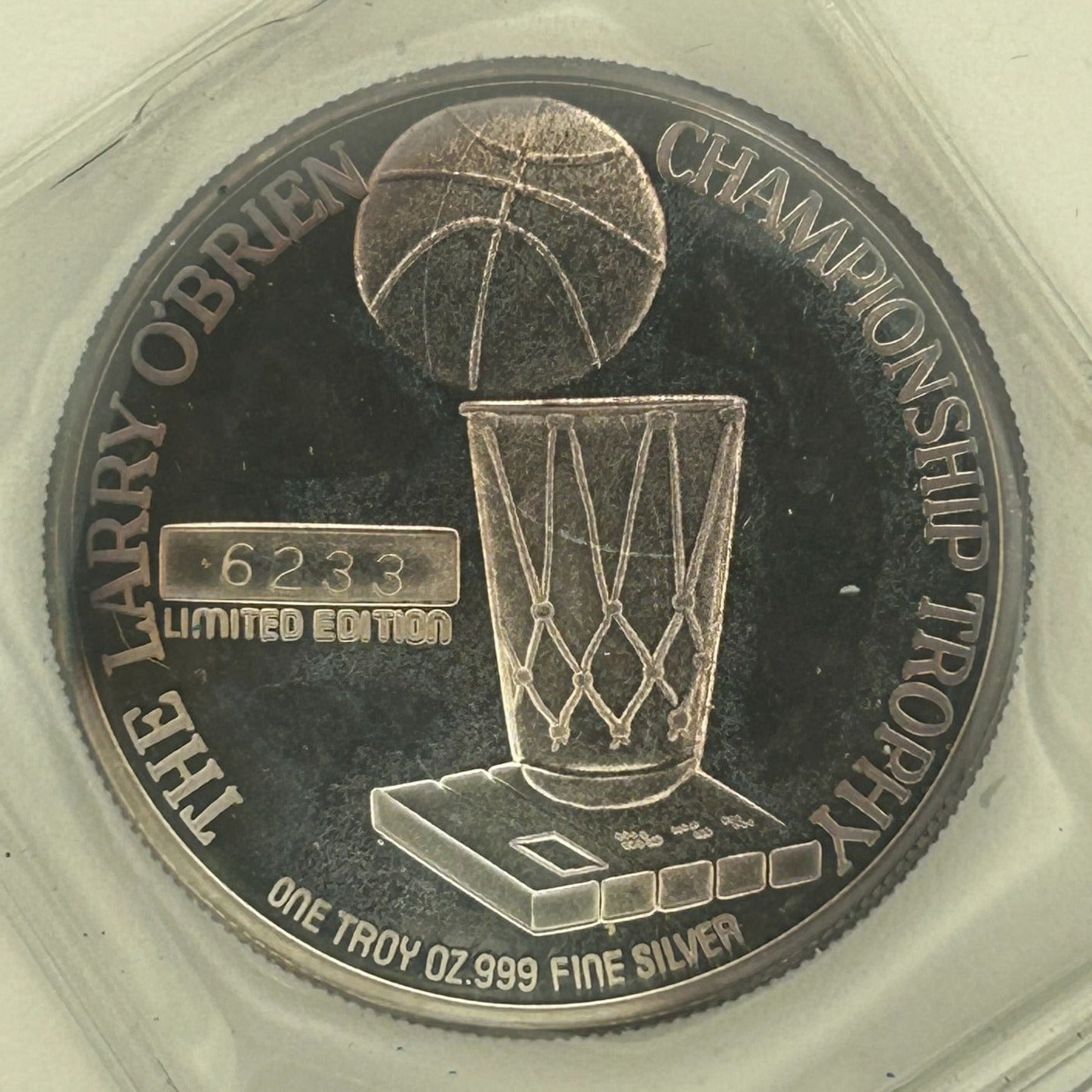 1993 Larry O’ Brien Silver Coin Chicago Bulls Three-Peat 1 Oz .999 Silver #6233