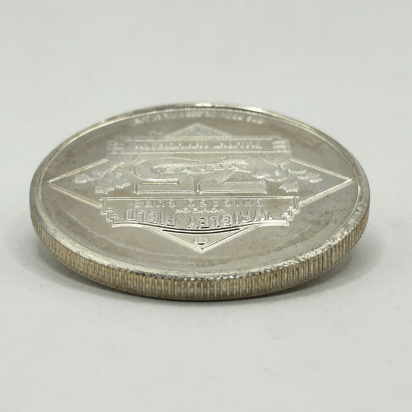 Chicago Cubs Wrigley fields 1989 limited edition baseball silver .999 1oz round