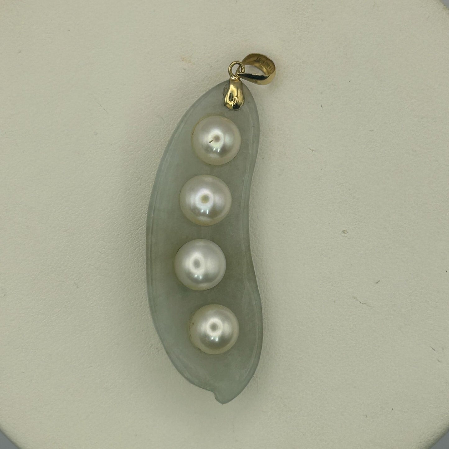 Green Jade Pearl 14k Yellow Gold Bail Pea Pod Necklace Pendant