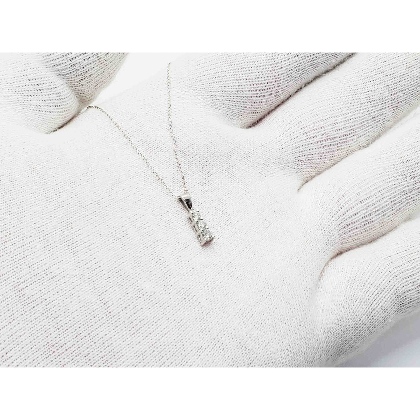 0.25 ctw Natural Diamond Journey Style Mini Drop Pendant 14k White Gold