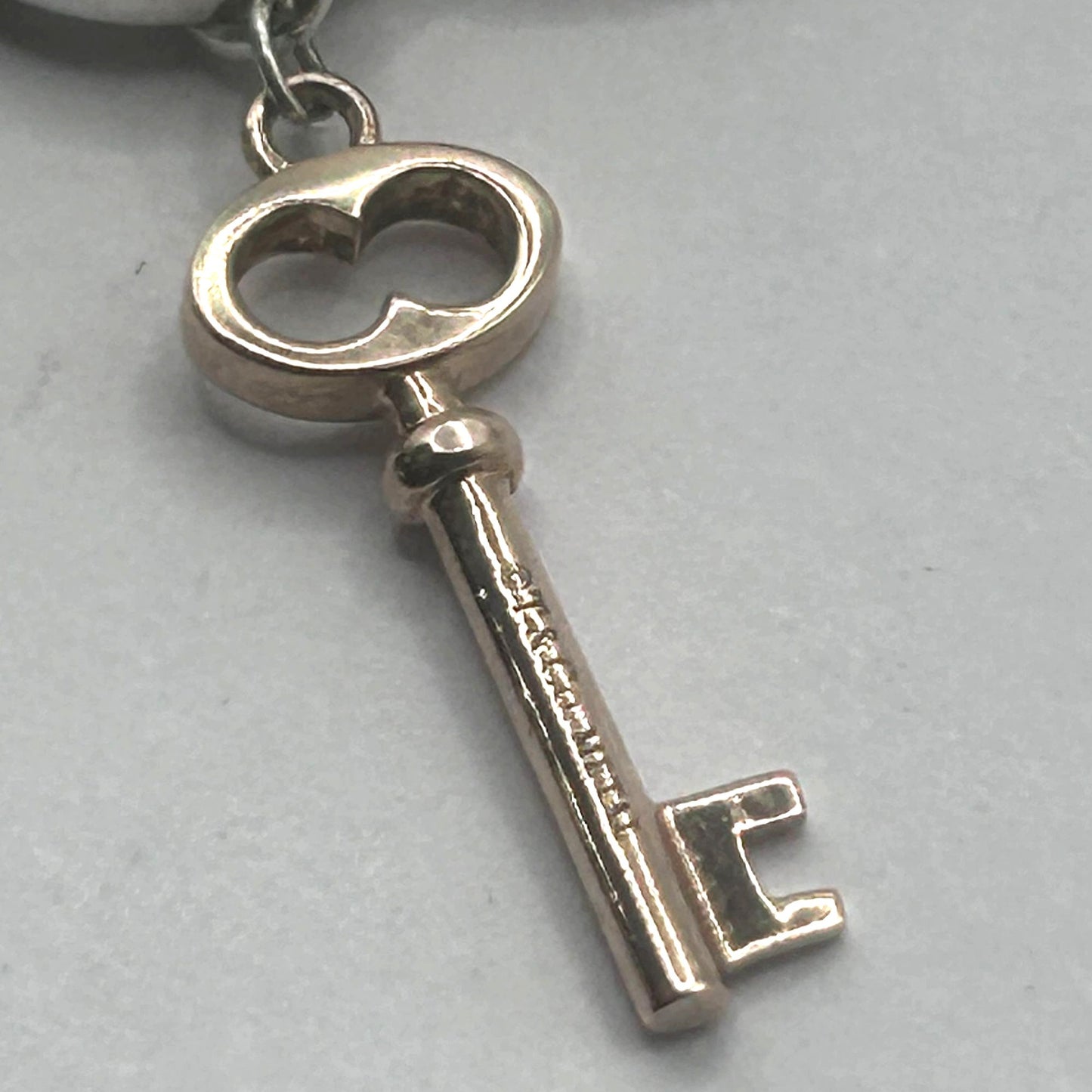 Tiffany & Co. 925 Sterling Silver 'Mom' Heart Pendant w Key 18" Necklace