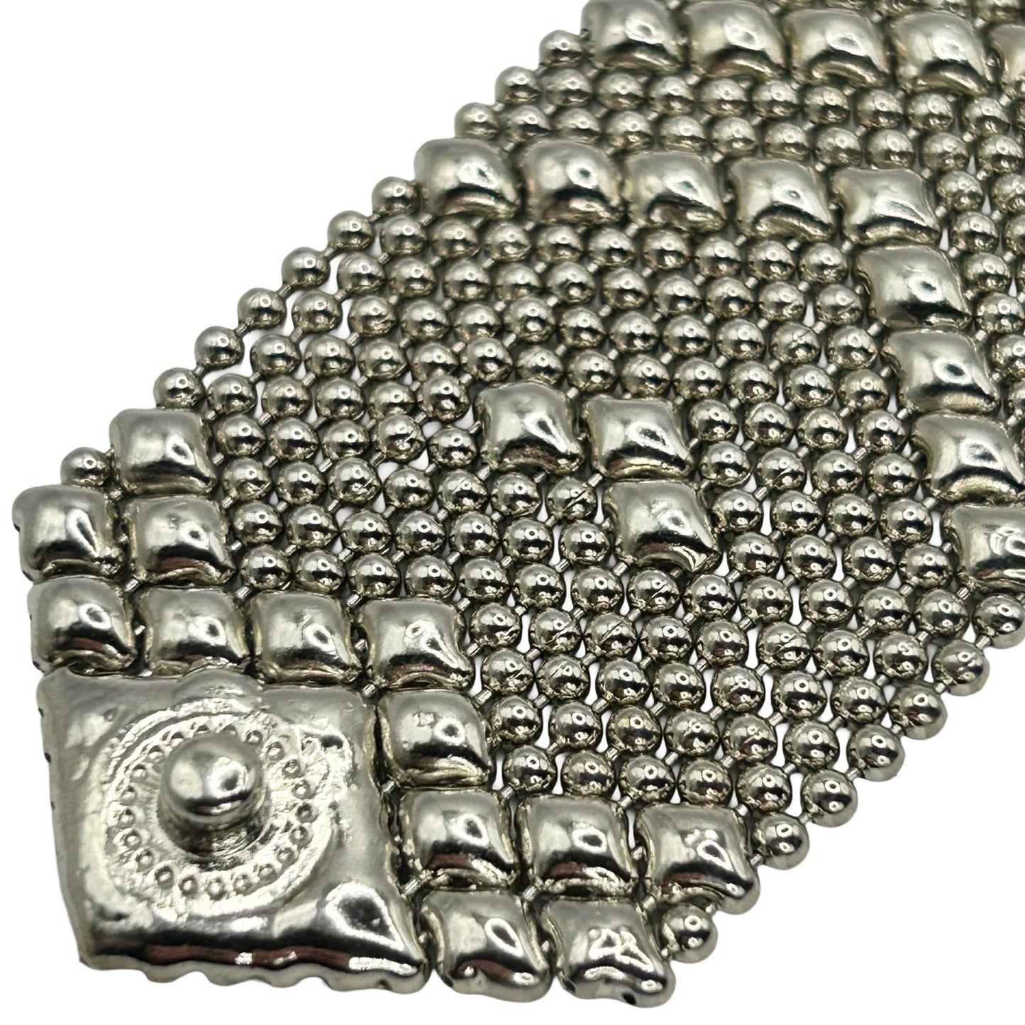 Silver Tone Liquid Metal Bracelet 1.5" Wide Mesh Style X Pattern 7" Skyler White
