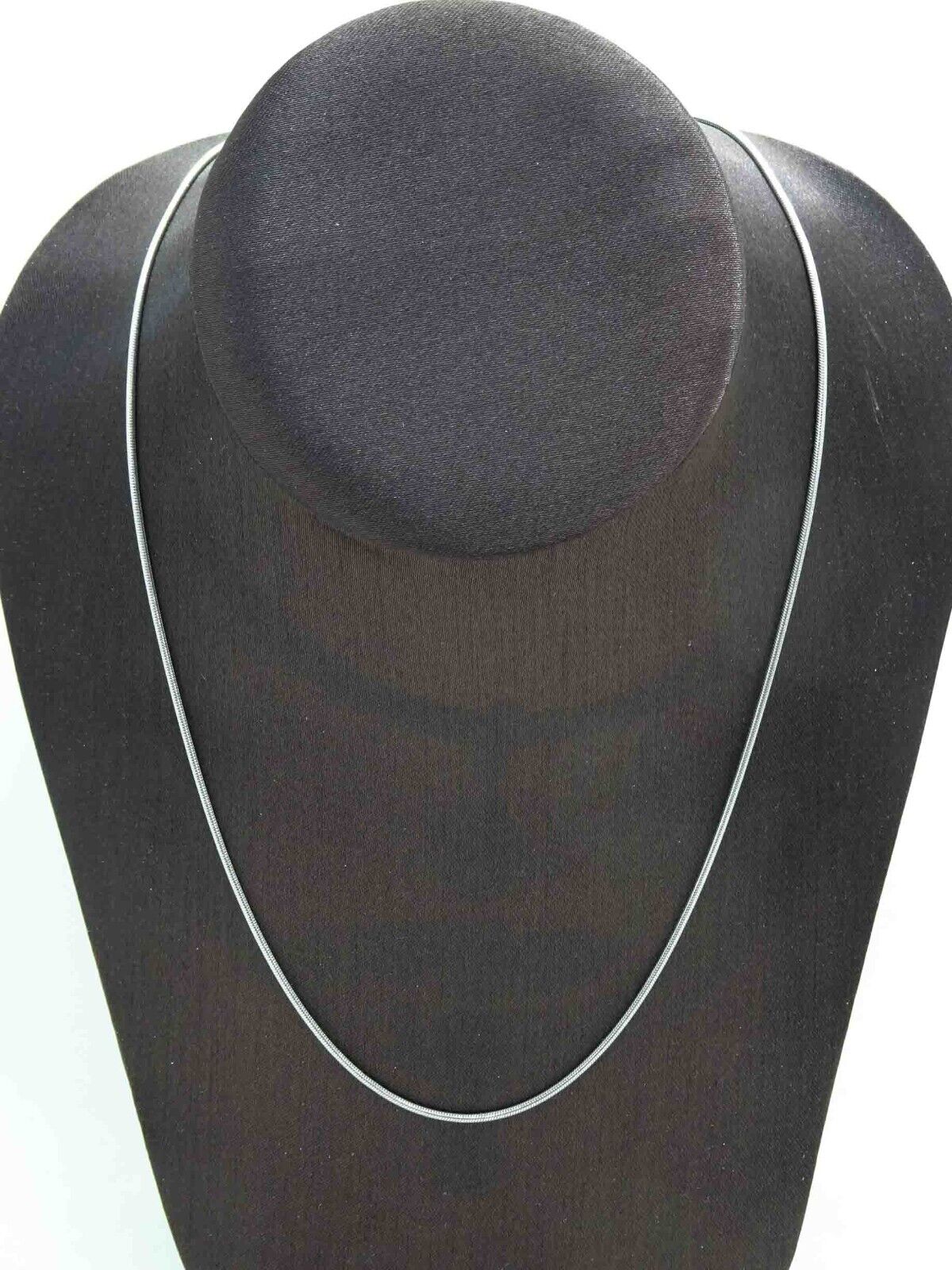 1.5mm Snake Chain Necklace 14k White Gold Turkey 18.25" 7.6 Grams