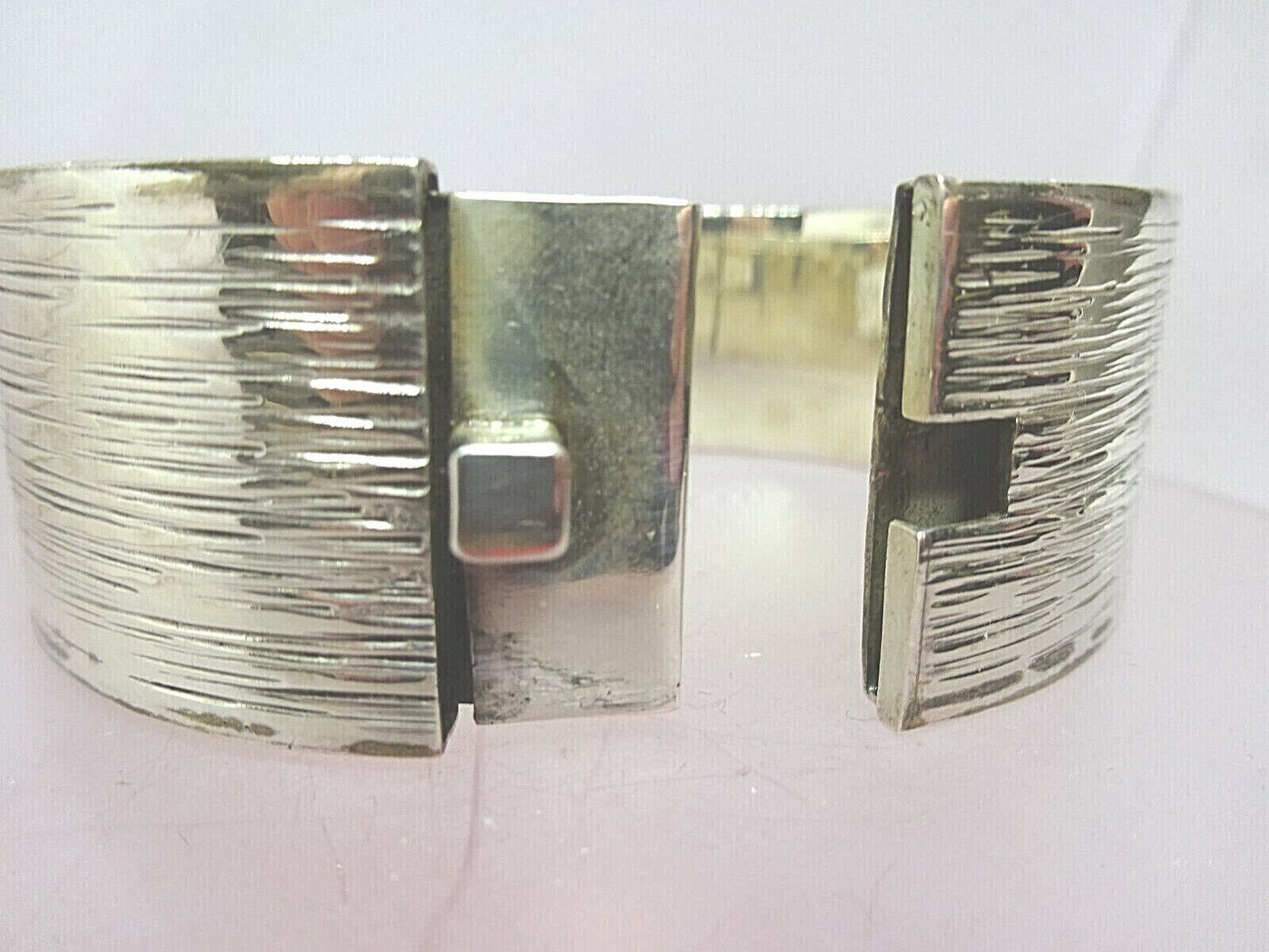 Mexican Large Heavy Sterling Silver Hinged Bangle Cuff Bracelet