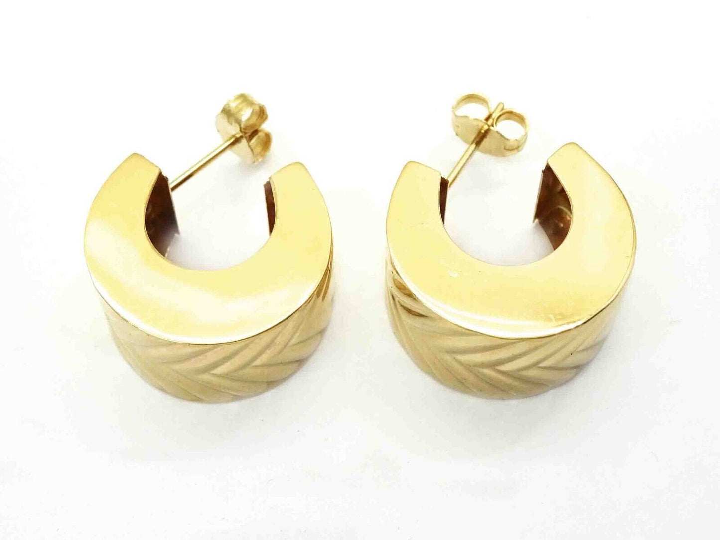 11mm Wide Herringbone Design Huggie Earrings 14k Gold