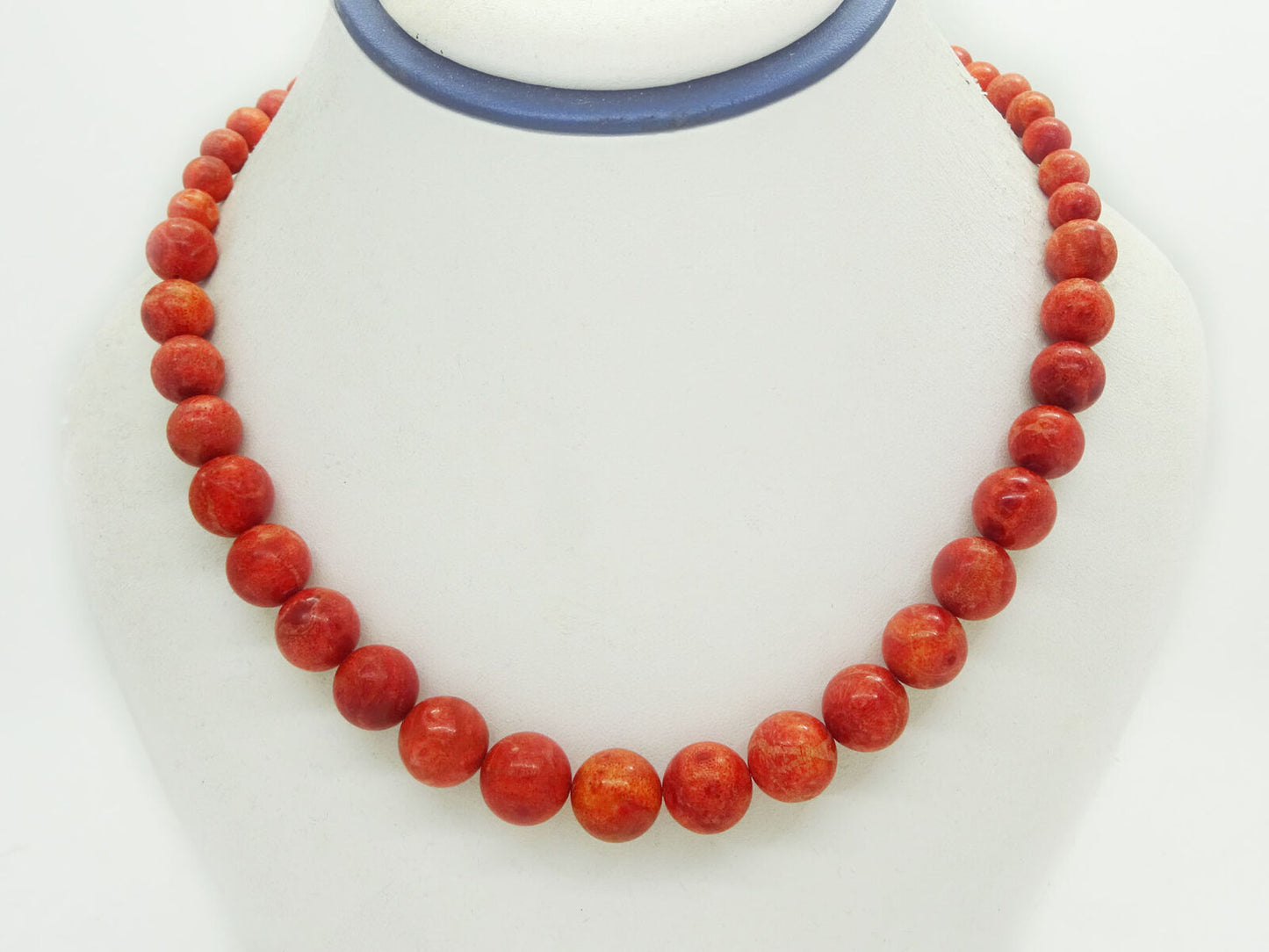 Red Coral Graduated Round Bead Necklace 19" Vermeil Toggle Clasp