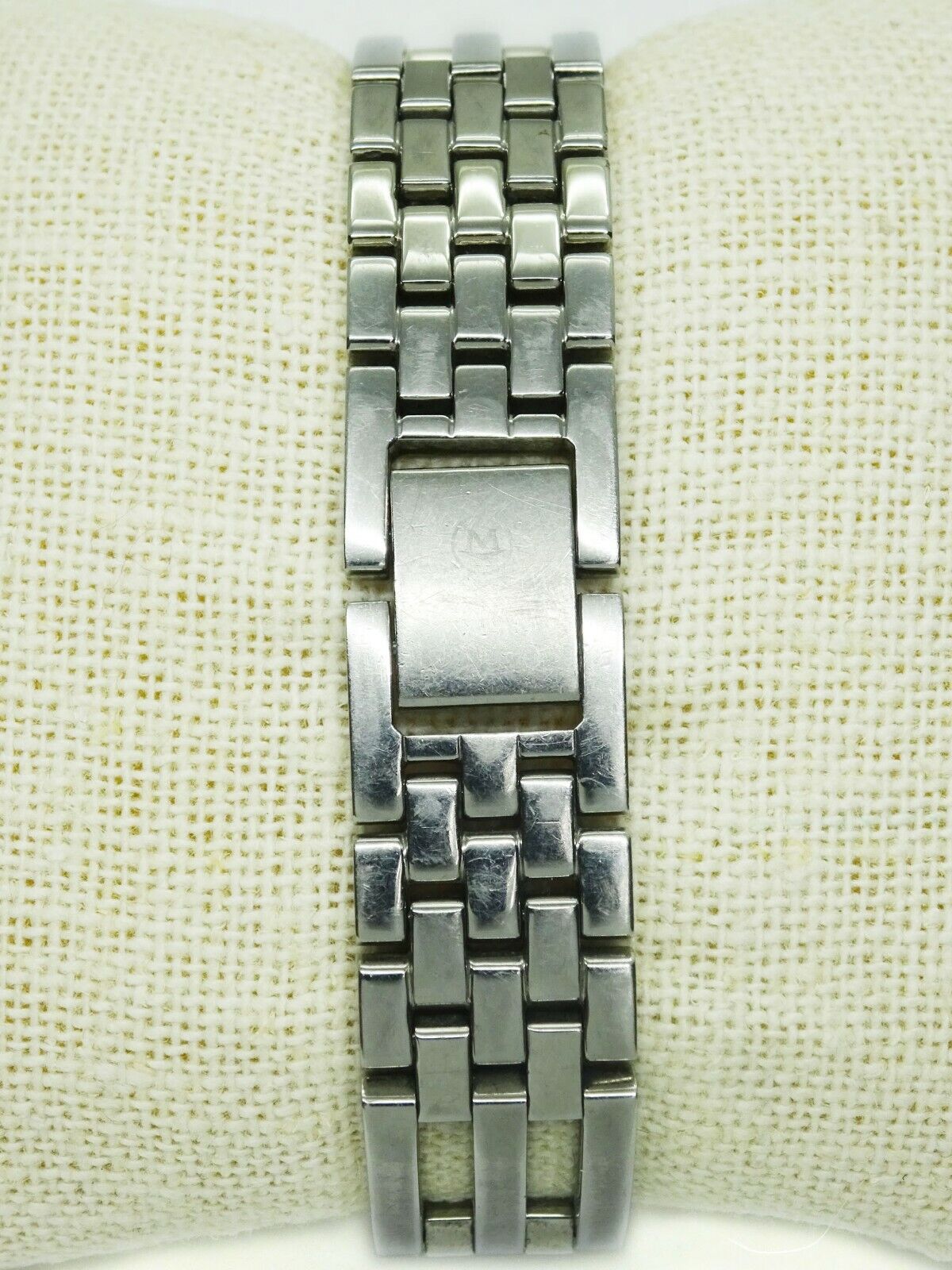 Ladies Movado Esperanza Watch MOP Rectangle Dial Diamond Bezel 84 H5 1400 S