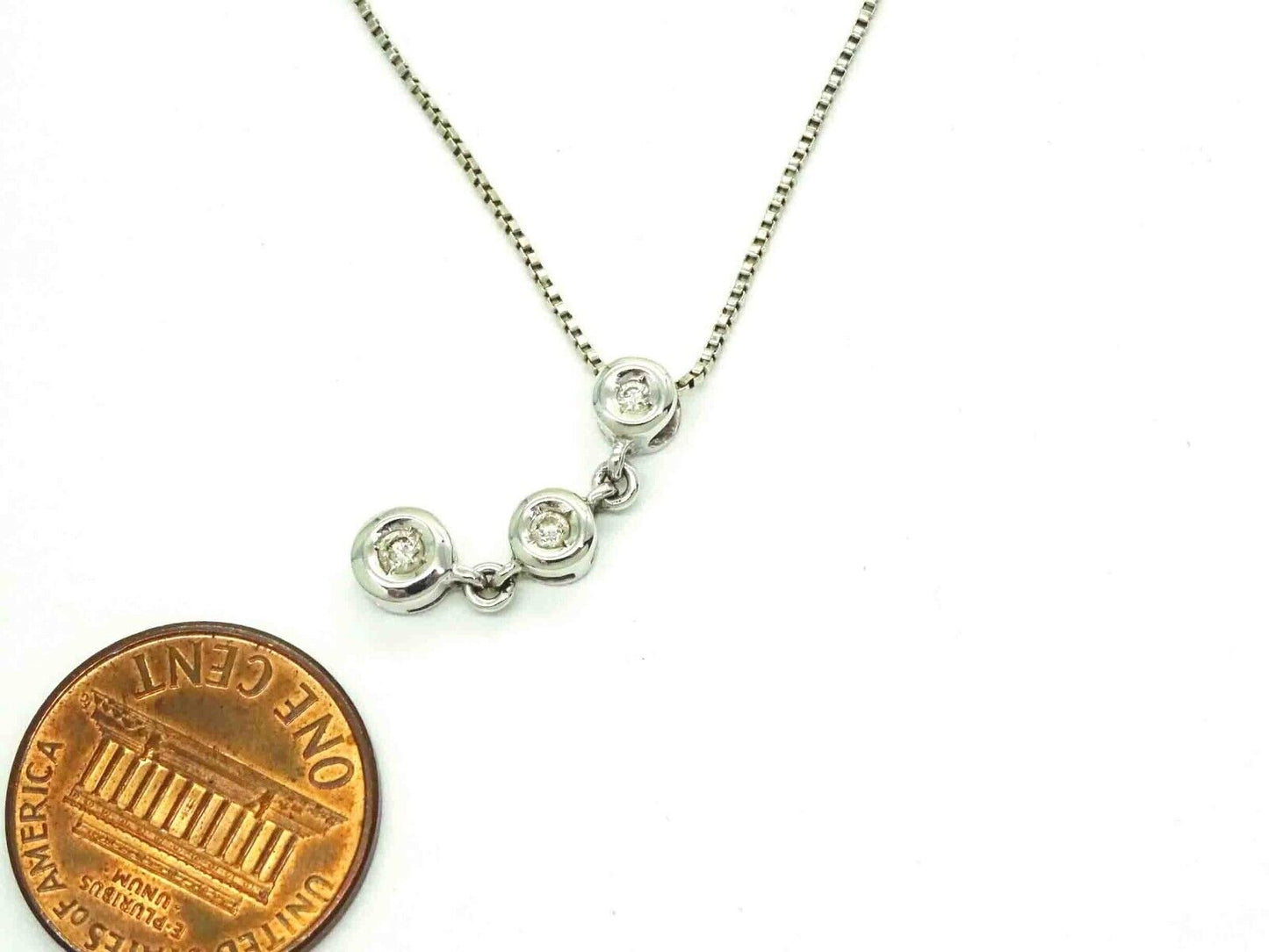 0.15ct tw Natural Diamond Journey Drop Pendant Box Chain 14k White Gold