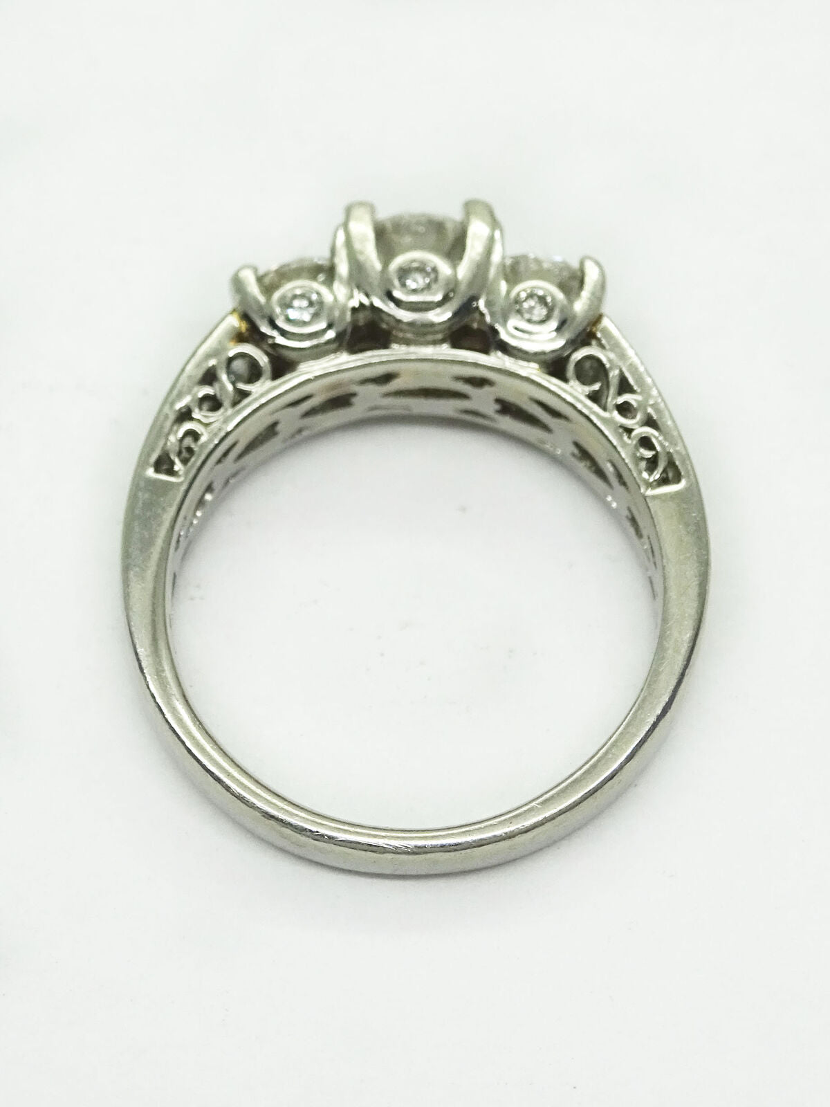 1.91ct tw 3-Stone Earth Mined Diamond Engagement Ring Platinum Size 7.25