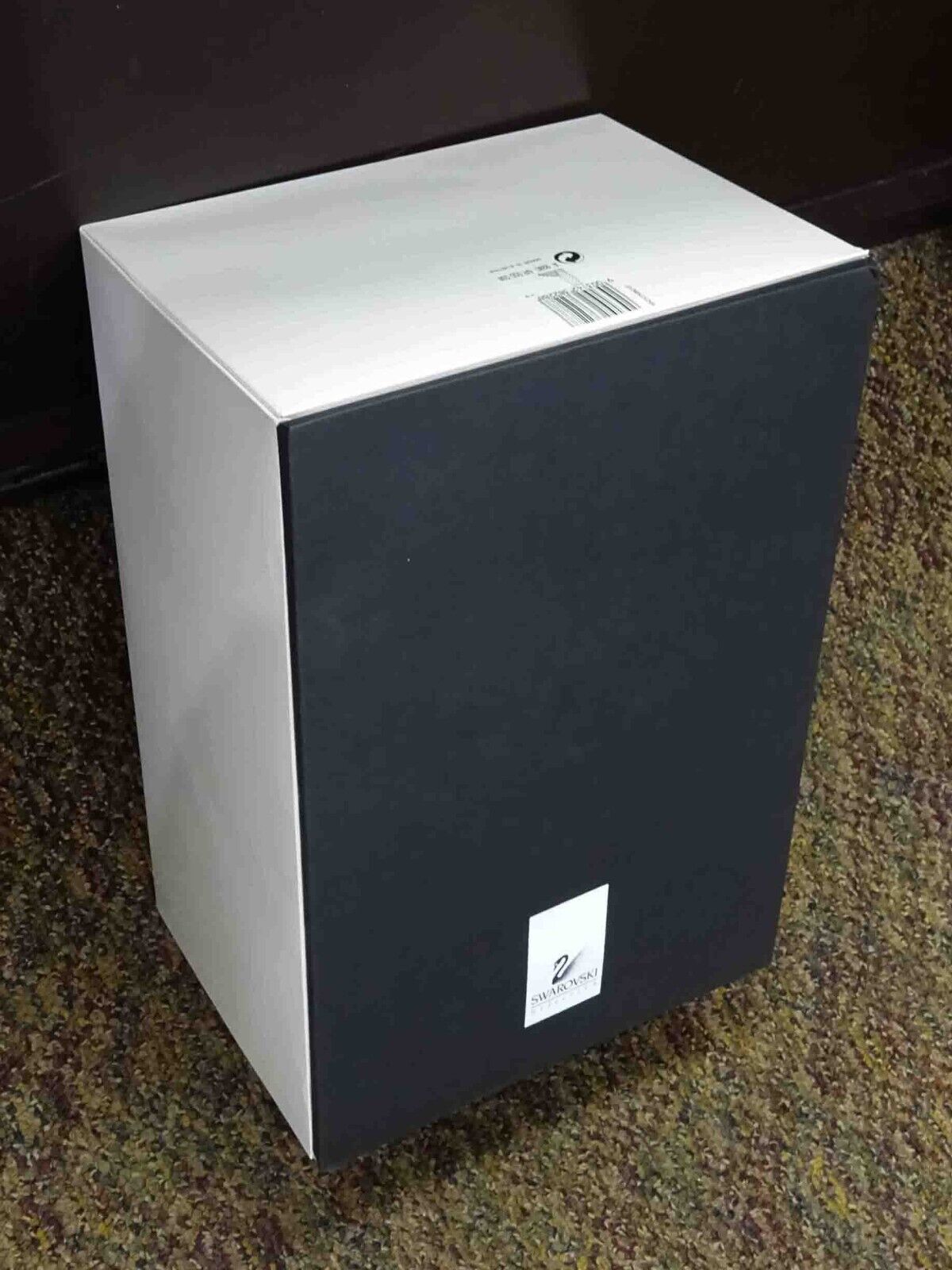 Swarovski Crystal Toh Vase #238228 w/Original Box