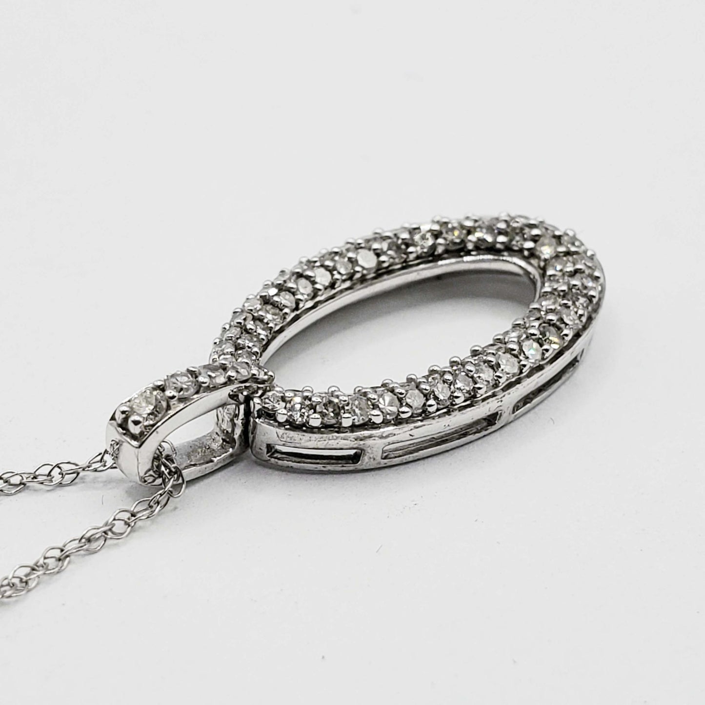 New Old Stock Macy's 0.5 ctw Diamond Oval Pendant 10k White Gold w/Original Box
