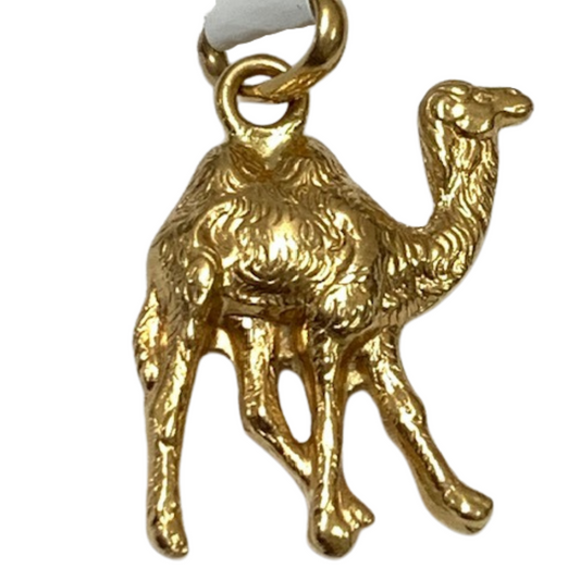 Vintage 750 18k 3D Yellow Gold Camel Pendant Charm