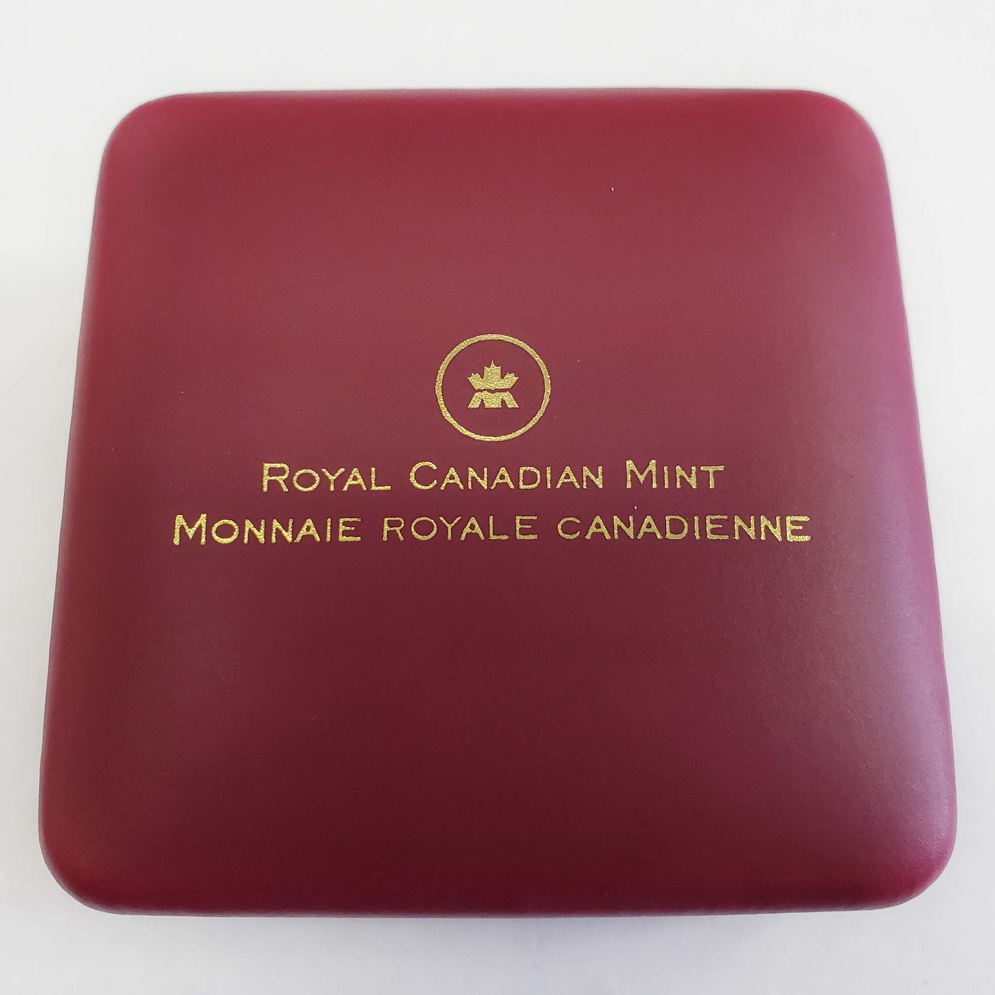 Royal Canadian Mint 2013 $100 1 oz .999 Fine Silver Bison Stampede Coin w/Box