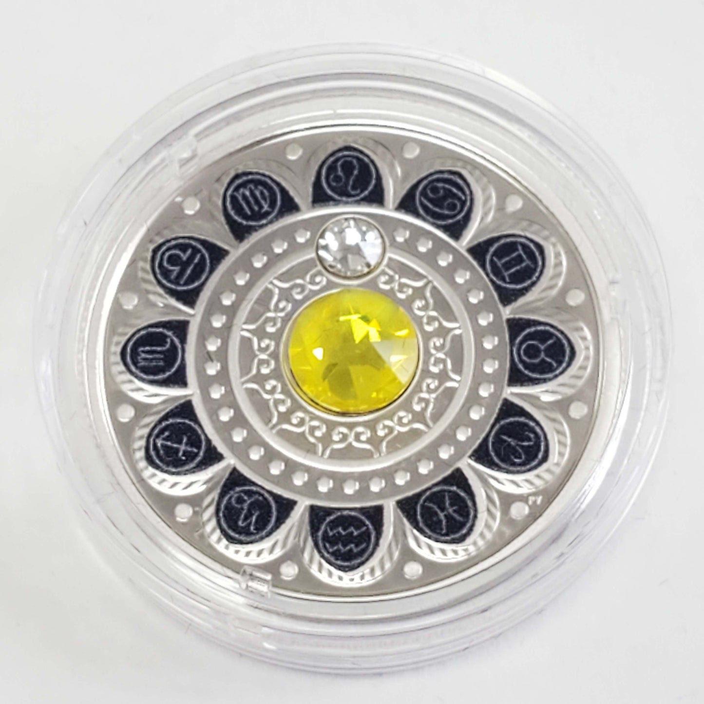 Royal Canadian Mint 2017 $3 1/4 oz .999 Fine Silver Zodiac Leo Coin w/Box