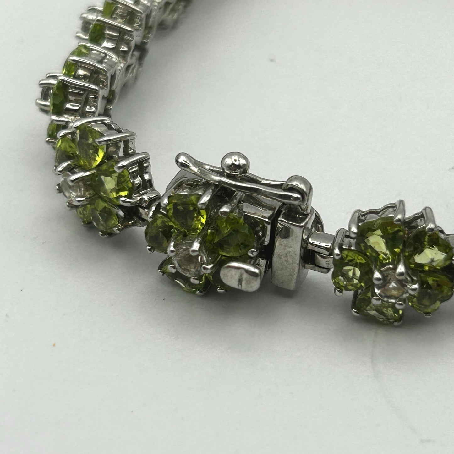 Peridot/CZ Gemstone 925 Sterling Silver 7" Tennis Bracelet - 96 Stones (16 CZ)