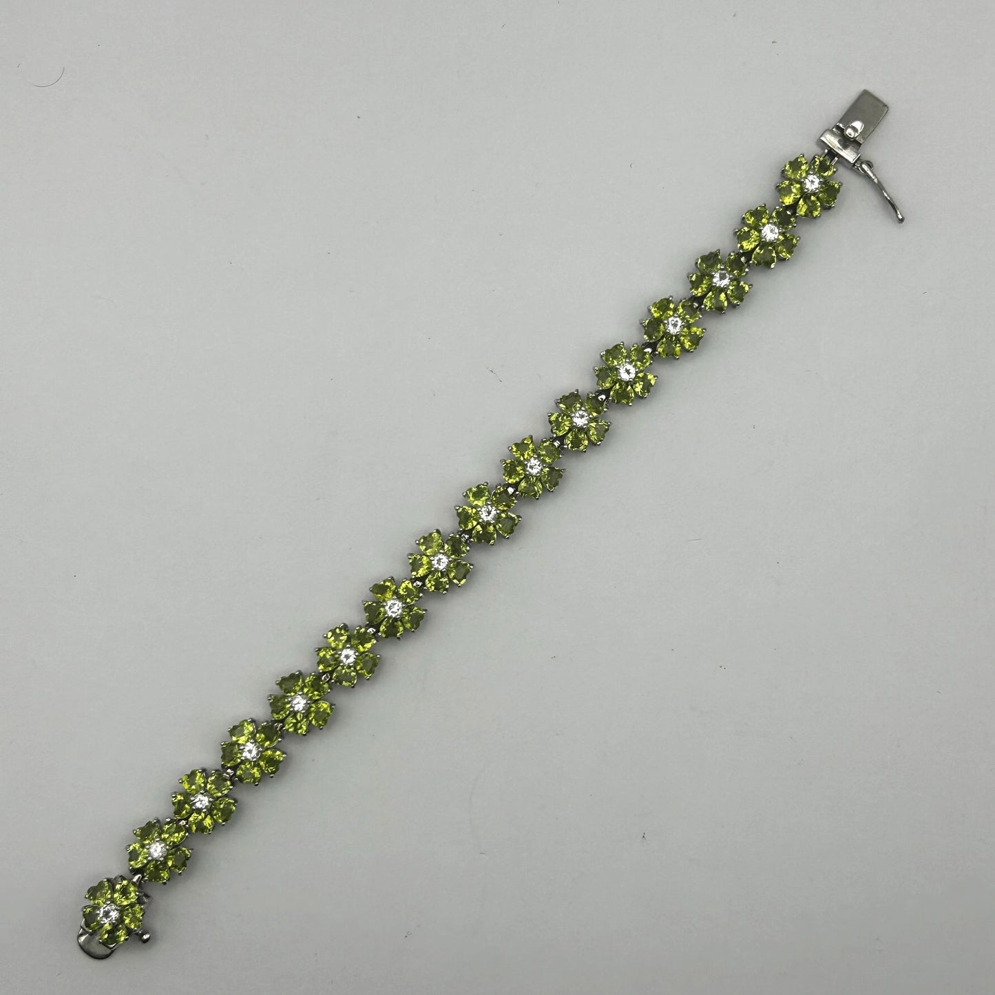 Peridot/CZ Gemstone 925 Sterling Silver 7" Tennis Bracelet - 96 Stones (16 CZ)
