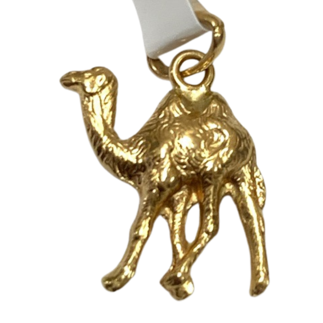 Vintage 750 18k 3D Yellow Gold Camel Pendant Charm