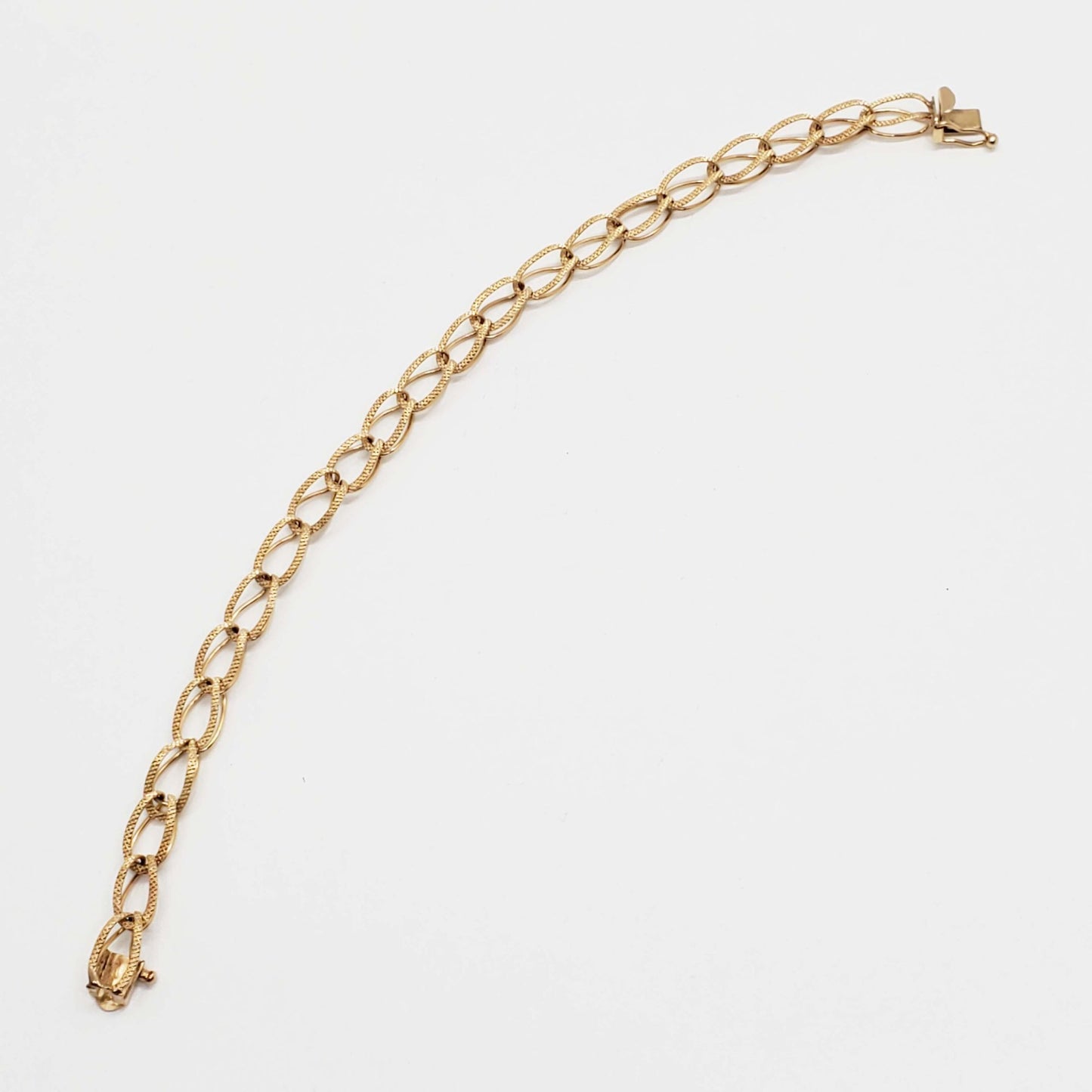 6mm Wide Large Loop Old Style Charm Bracelet 14k Gold