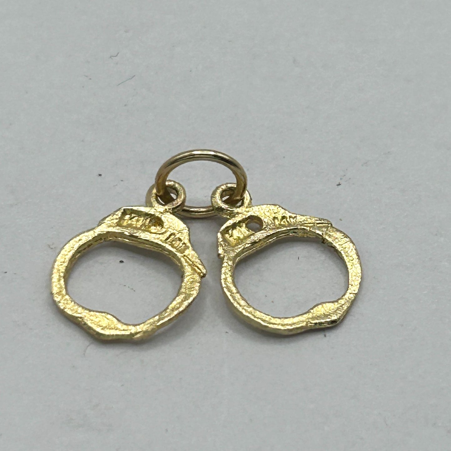 14k Yellow Gold Handcuffs Necklace Pendant