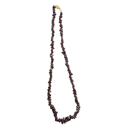 Vintage 14K Gold Clasp Garnet Chip Beaded Necklace