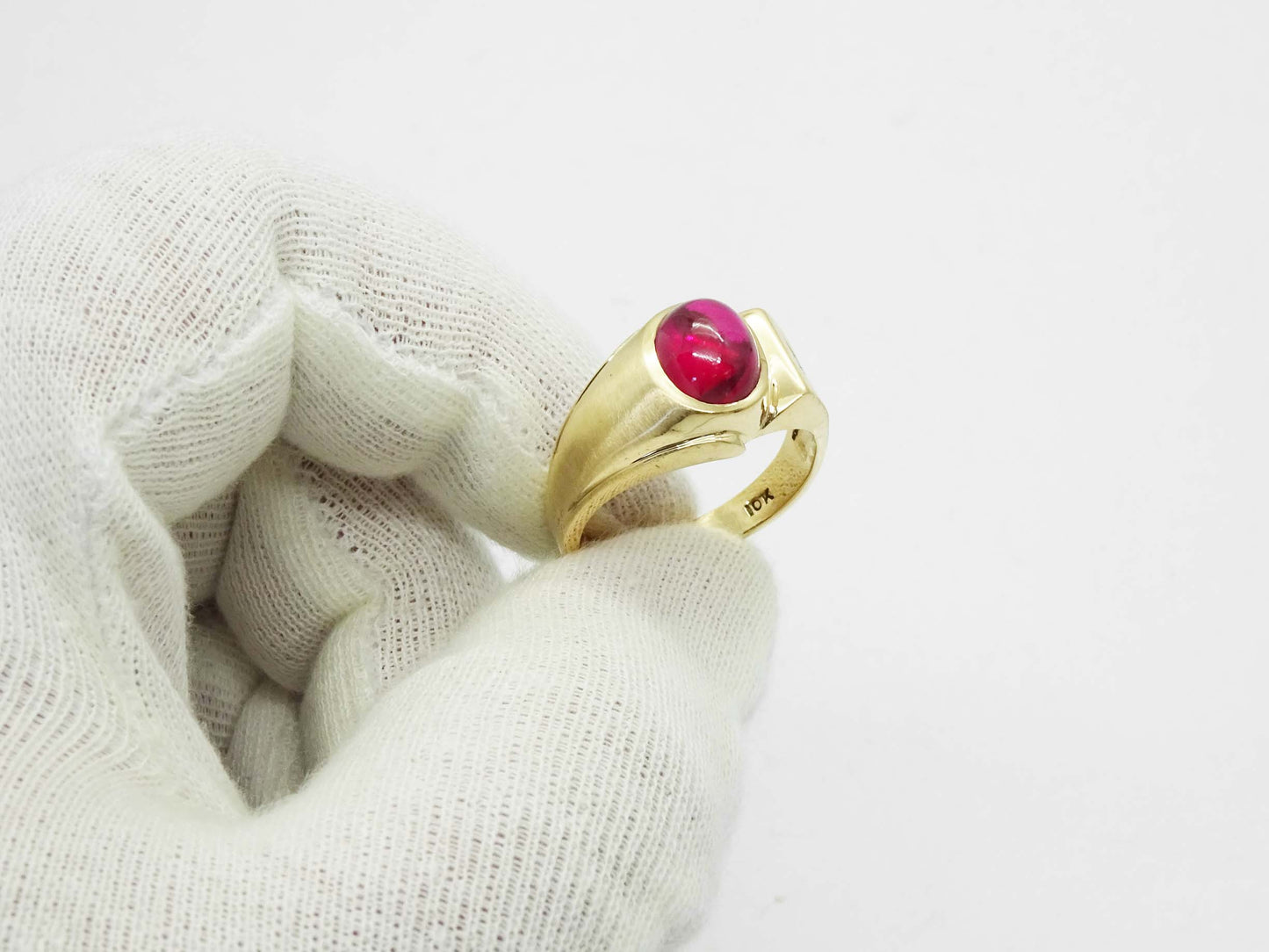 Oval Red Glass Cabochon & Natural Diamond Ring 10k Gold Size 10.5