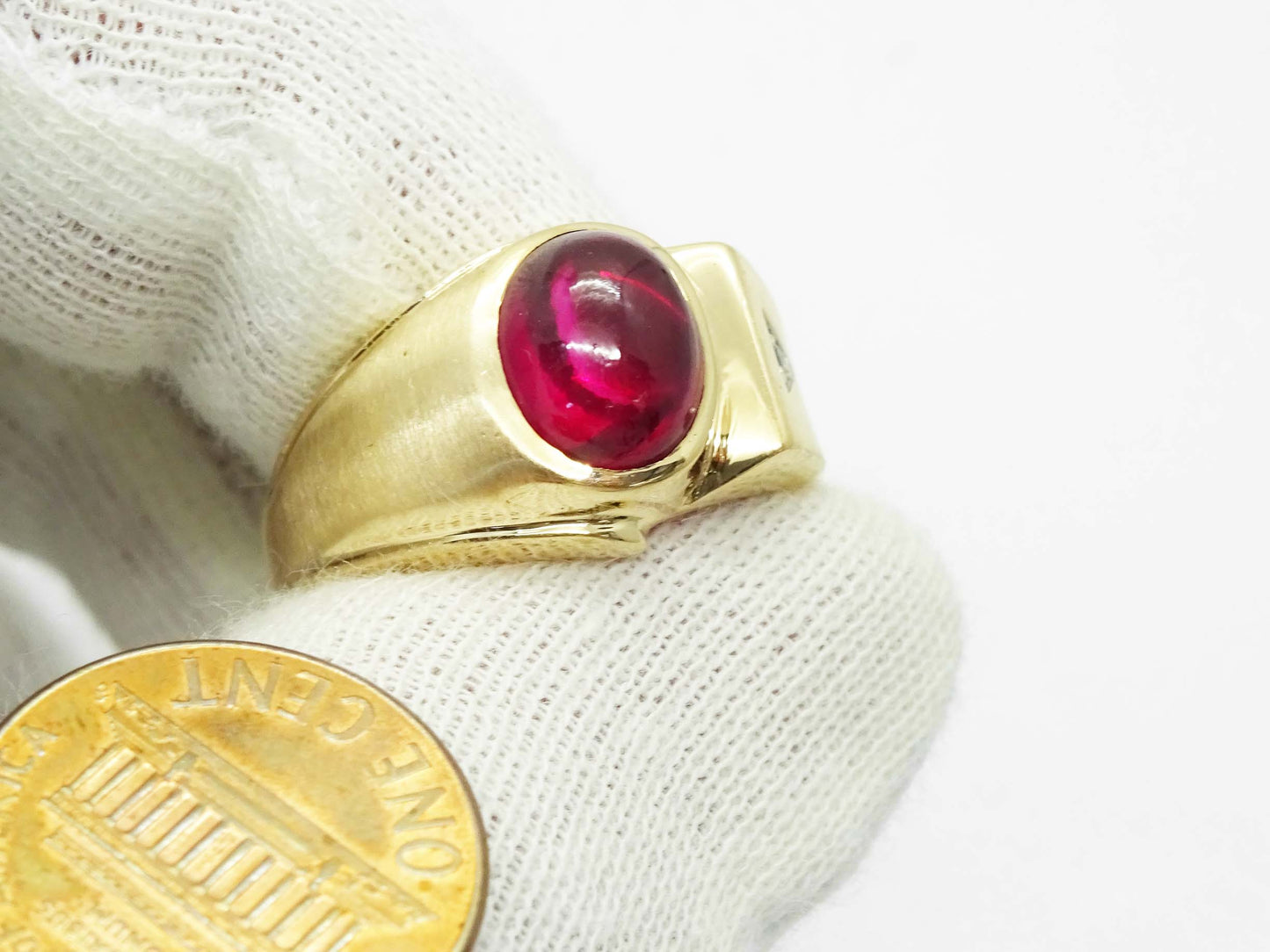 Oval Red Glass Cabochon & Natural Diamond Ring 10k Gold Size 10.5