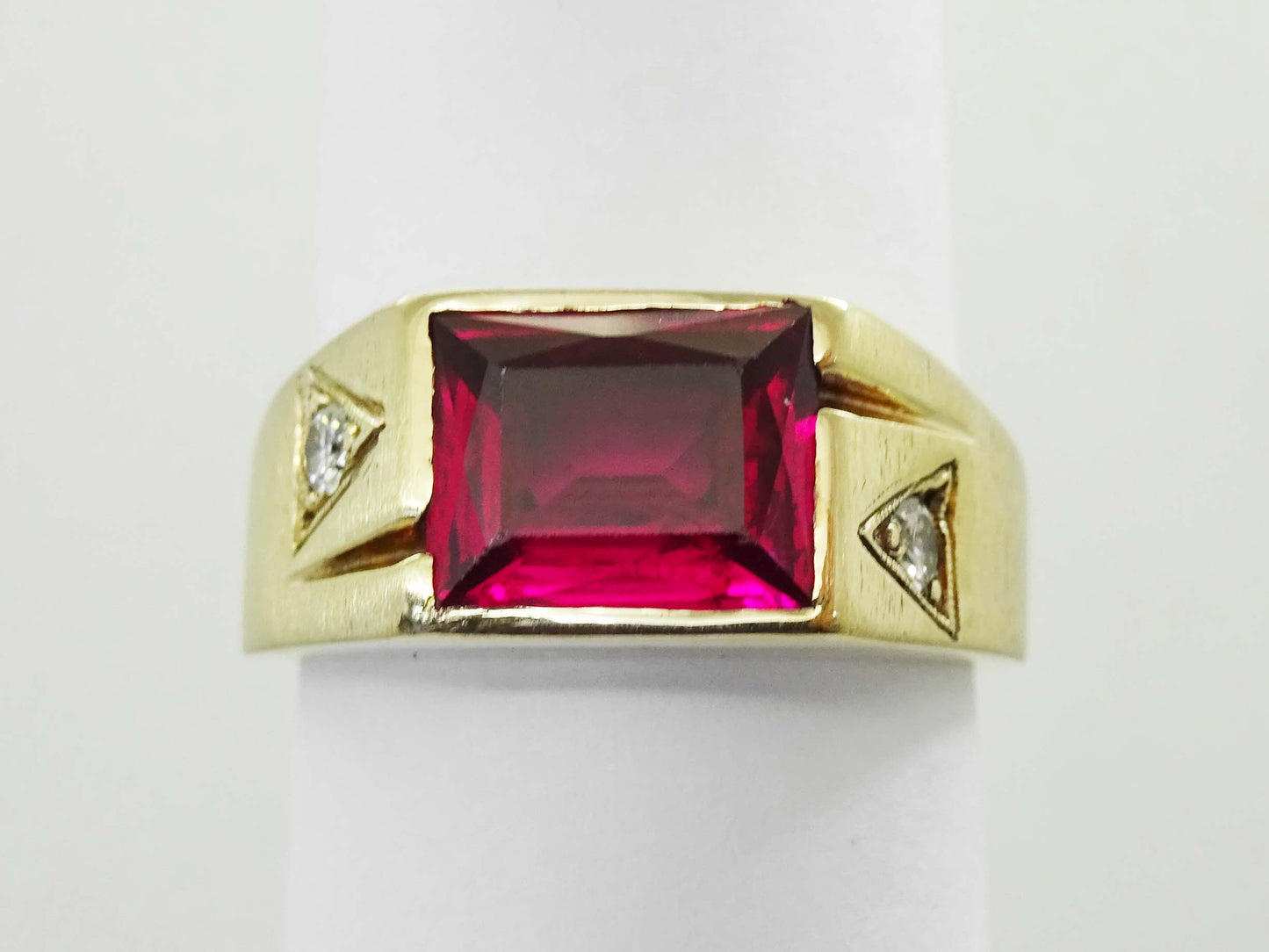 Em-Cut Red Glass & Natural Diamond Ring 10k Gold Size 9.75