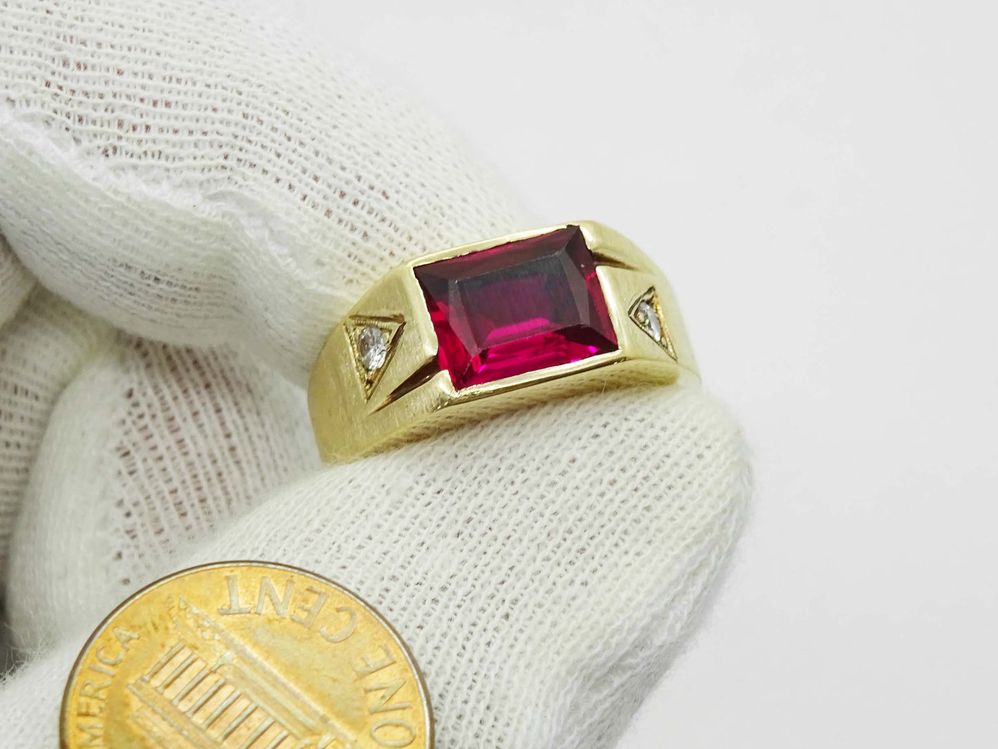 Em-Cut Red Glass & Natural Diamond Ring 10k Gold Size 9.75