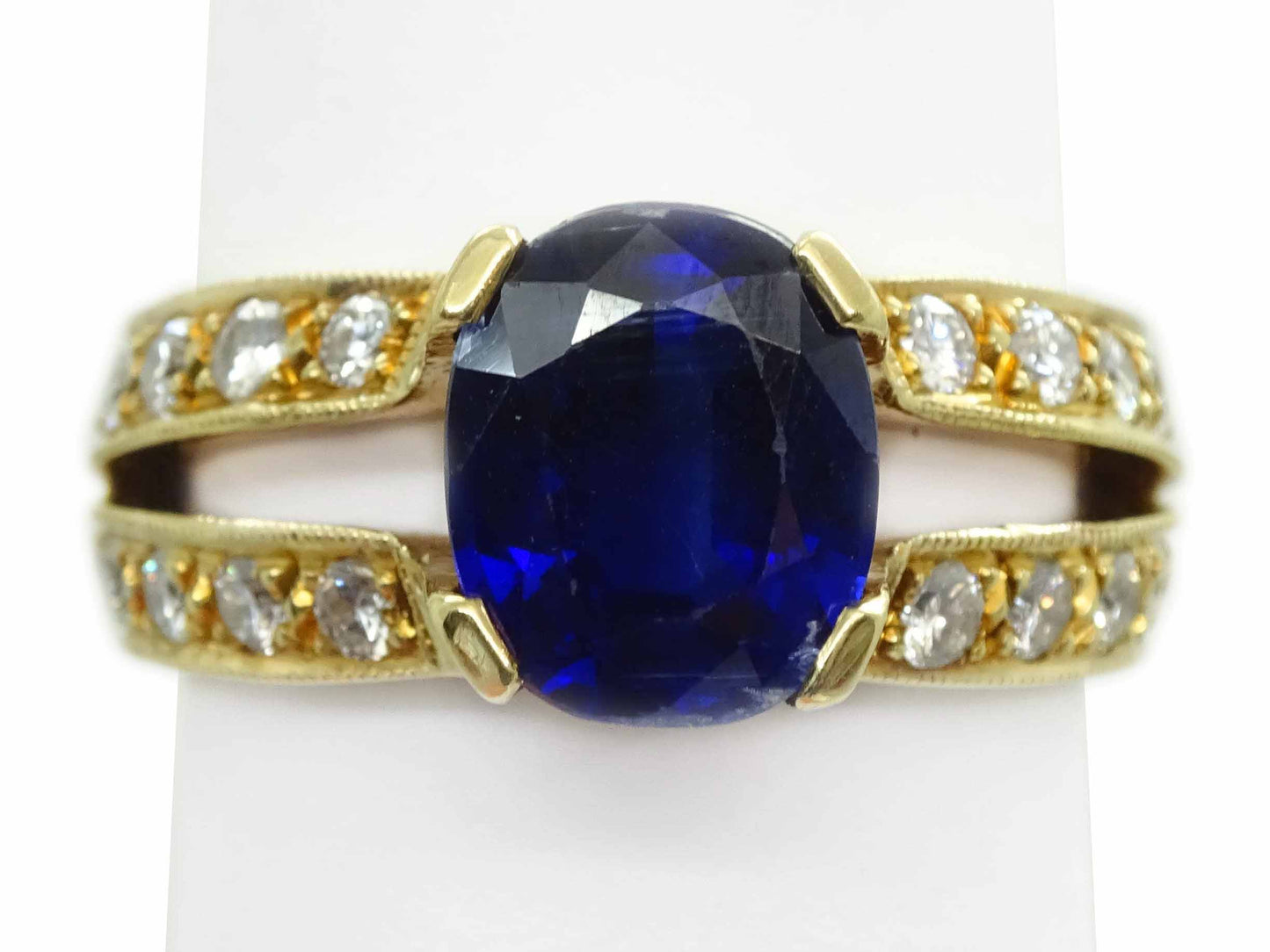 5.85ctw Natural Oval Kyanite & Diamond Split Shank Ring 18k Gold Size 12