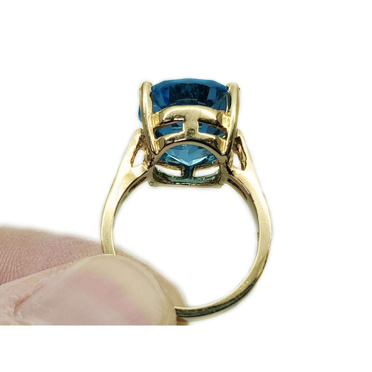 Big 11.67 ctw Oval Blue Natural Topaz Solitaire Ring 14k Gold Size 5.75