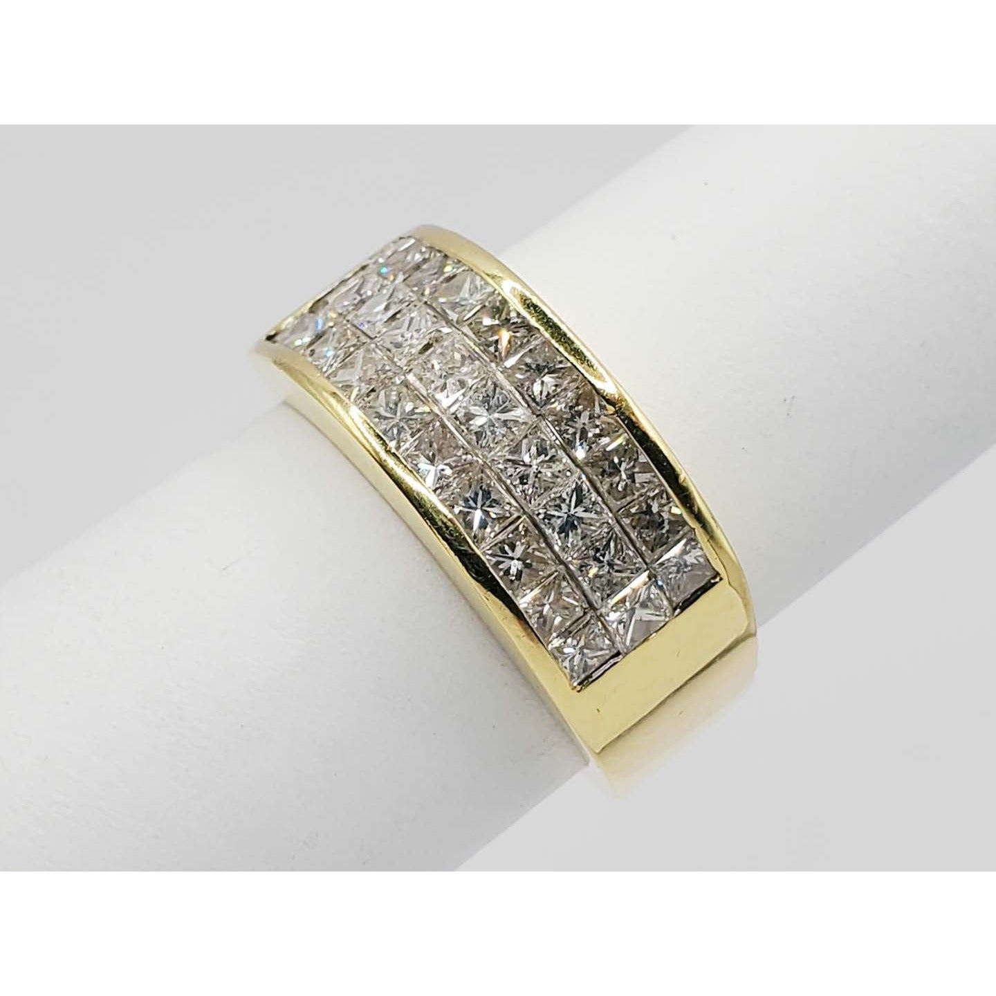 1.8 ctw Invisbly-Set Princess Diamond Pave Band Ring 18k Gold Size 6.5