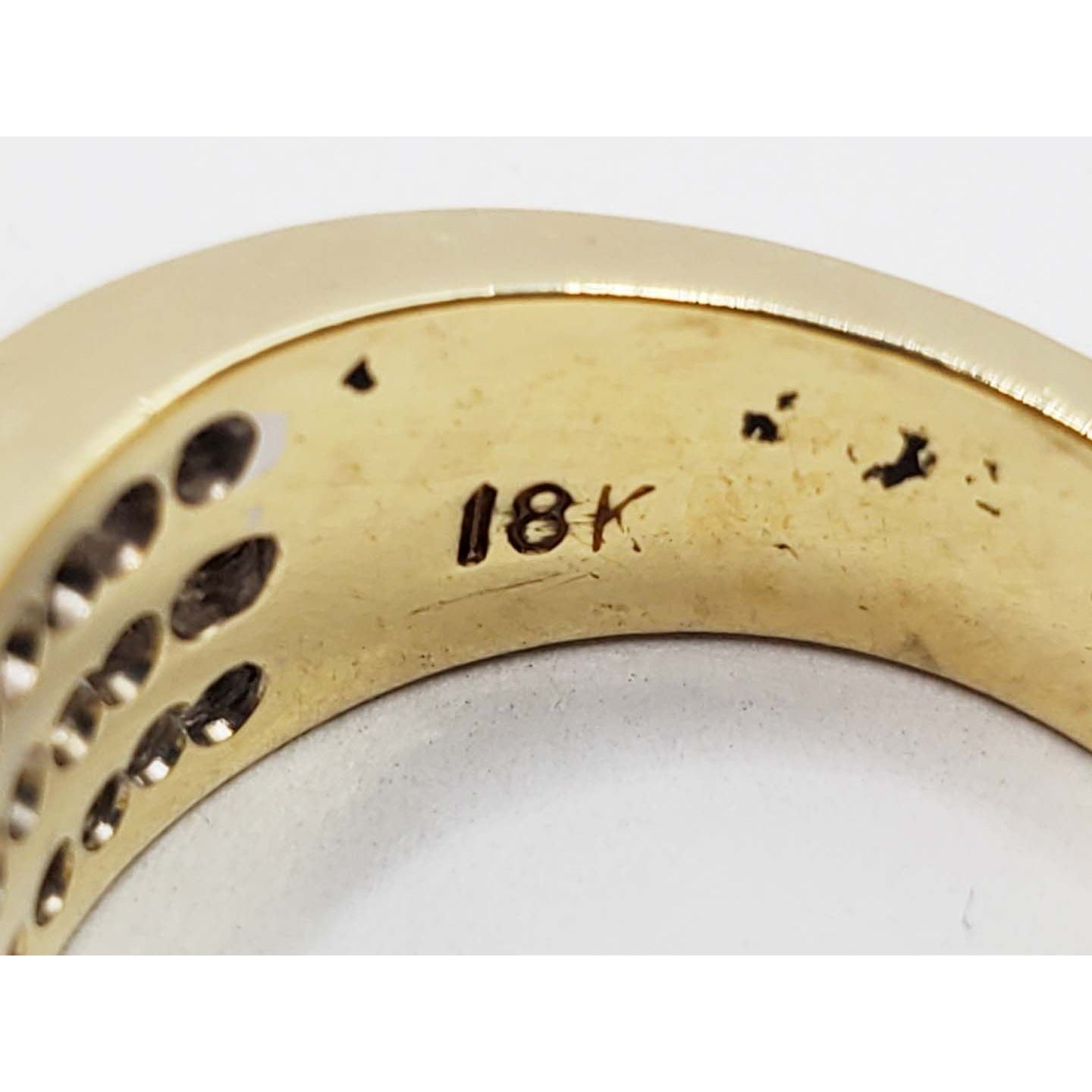1.8 ctw Invisbly-Set Princess Diamond Pave Band Ring 18k Gold Size 6.5
