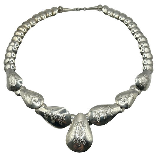 Sterling Silver Navajo Native American Concho Bead - 22.5" Necklace 65.9g