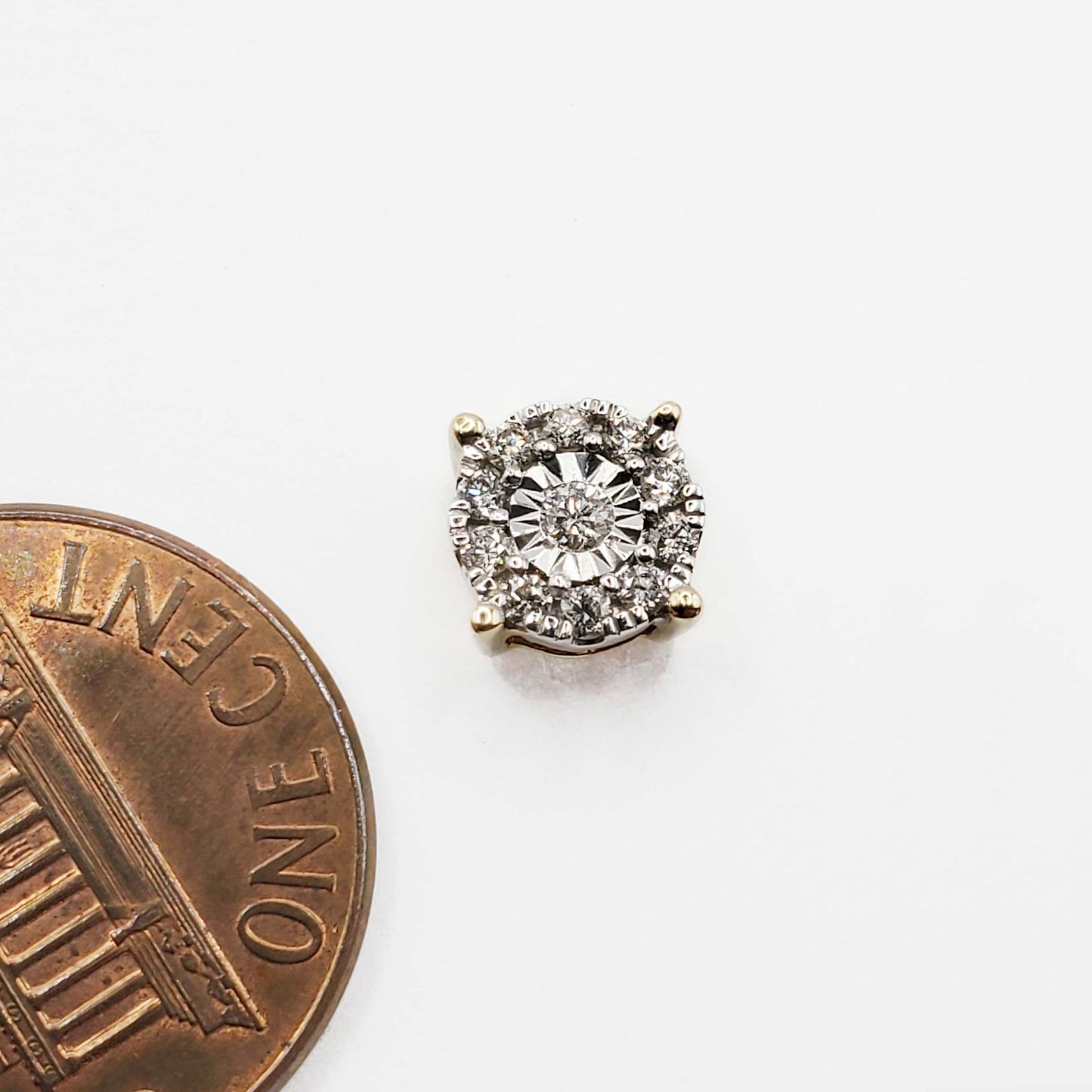 0.25 ctw Diamond Cluster Dia-Cut Stud Earrings Two-Tone 14k Gold