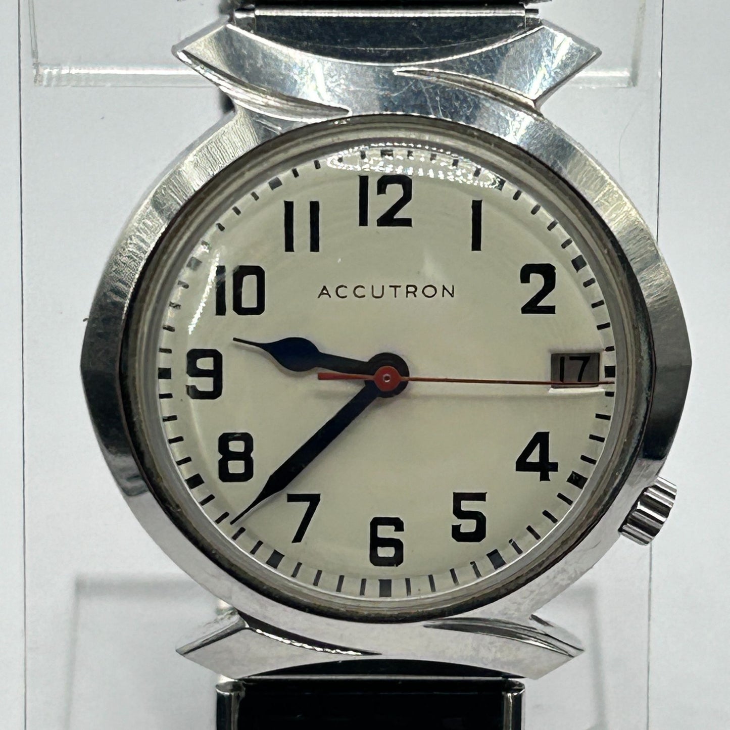 Vtg Rare 1967 Bulova Accutron 218 Bow Tie Lugs Electronic Tuning Fork Watch Date