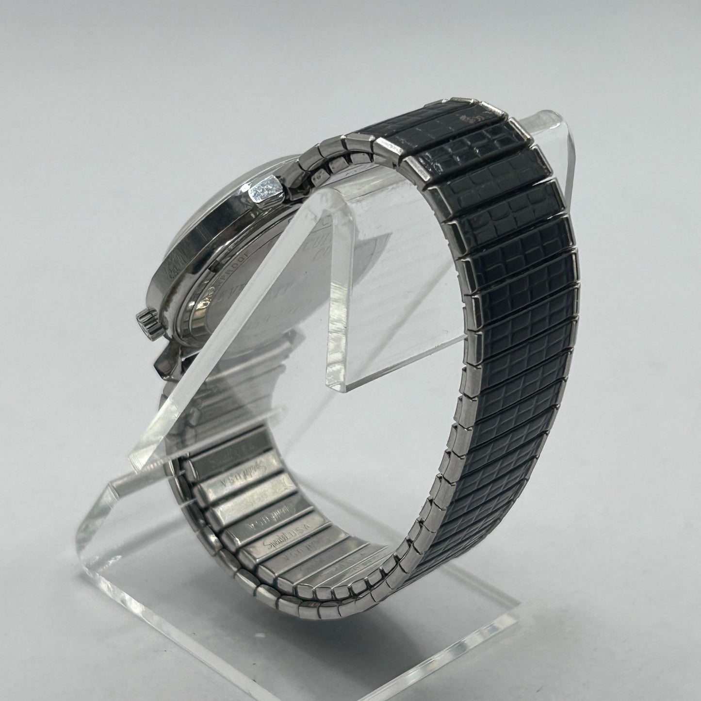 Vtg Rare 1967 Bulova Accutron 218 Bow Tie Lugs Electronic Tuning Fork Watch Date