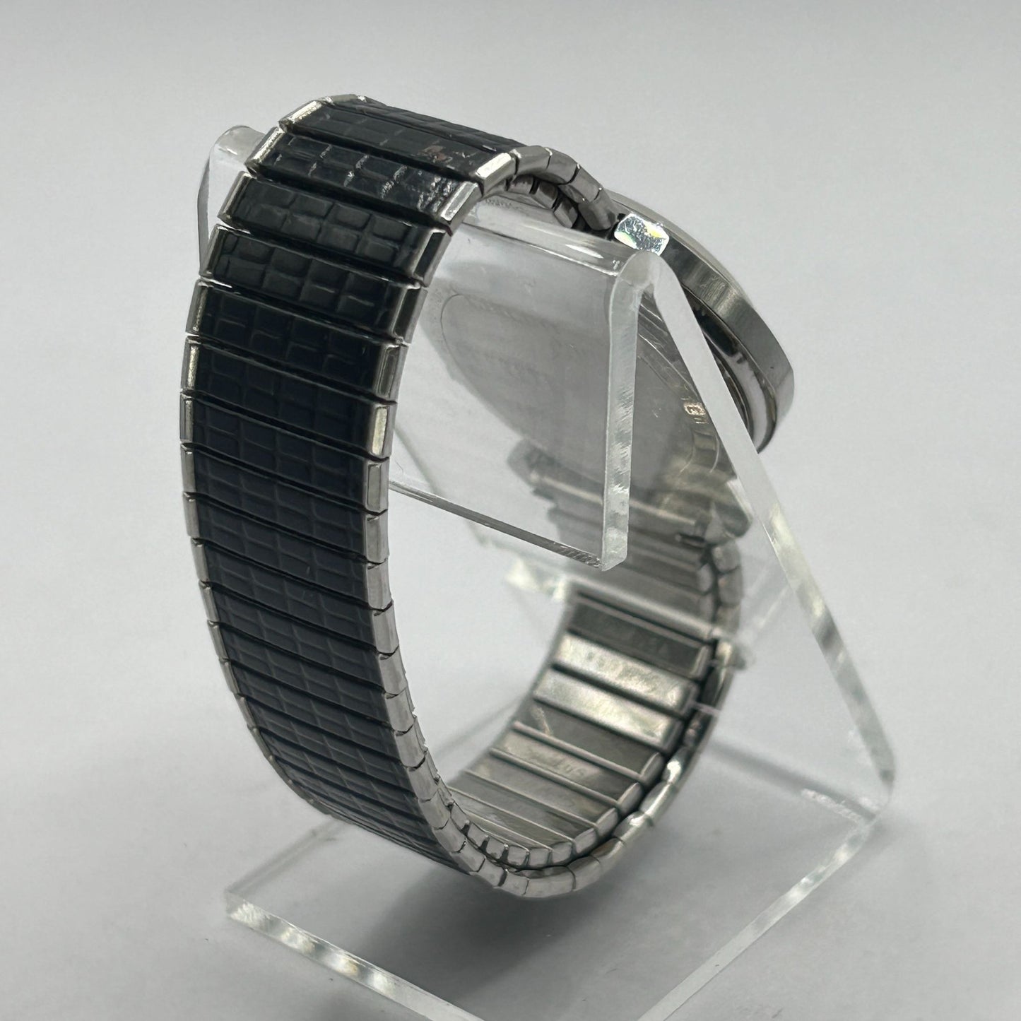 Vtg Rare 1967 Bulova Accutron 218 Bow Tie Lugs Electronic Tuning Fork Watch Date